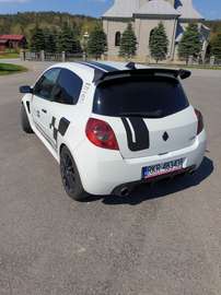 Sport F1-Team R27