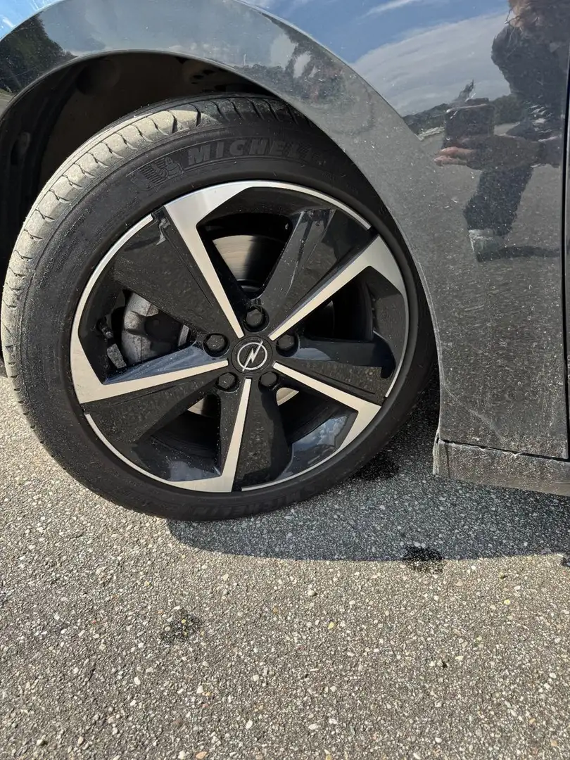 Opel Astra L Lim. 5-trg. Elegance Schwarz - 2