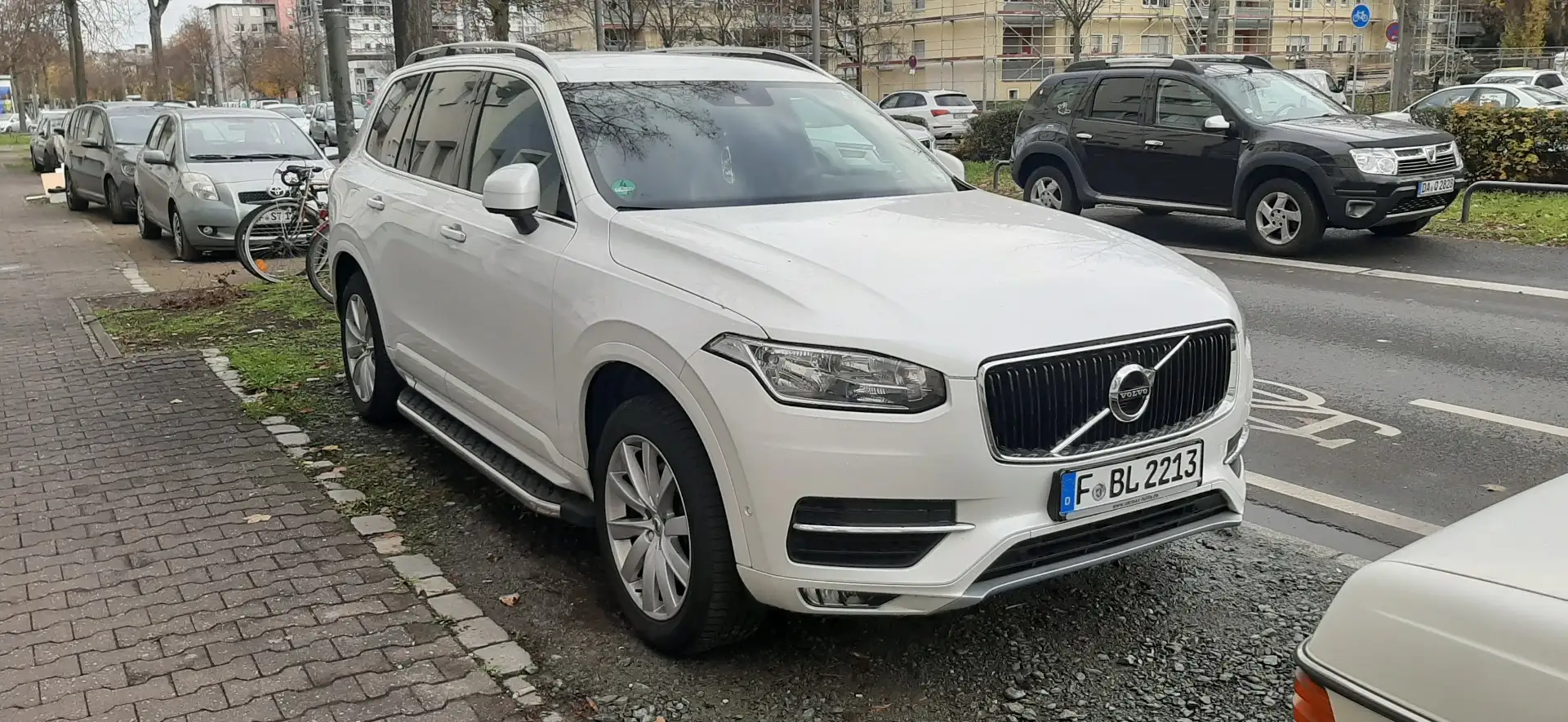 Volvo XC90 D5 AWD Geartronic Momentum - 1