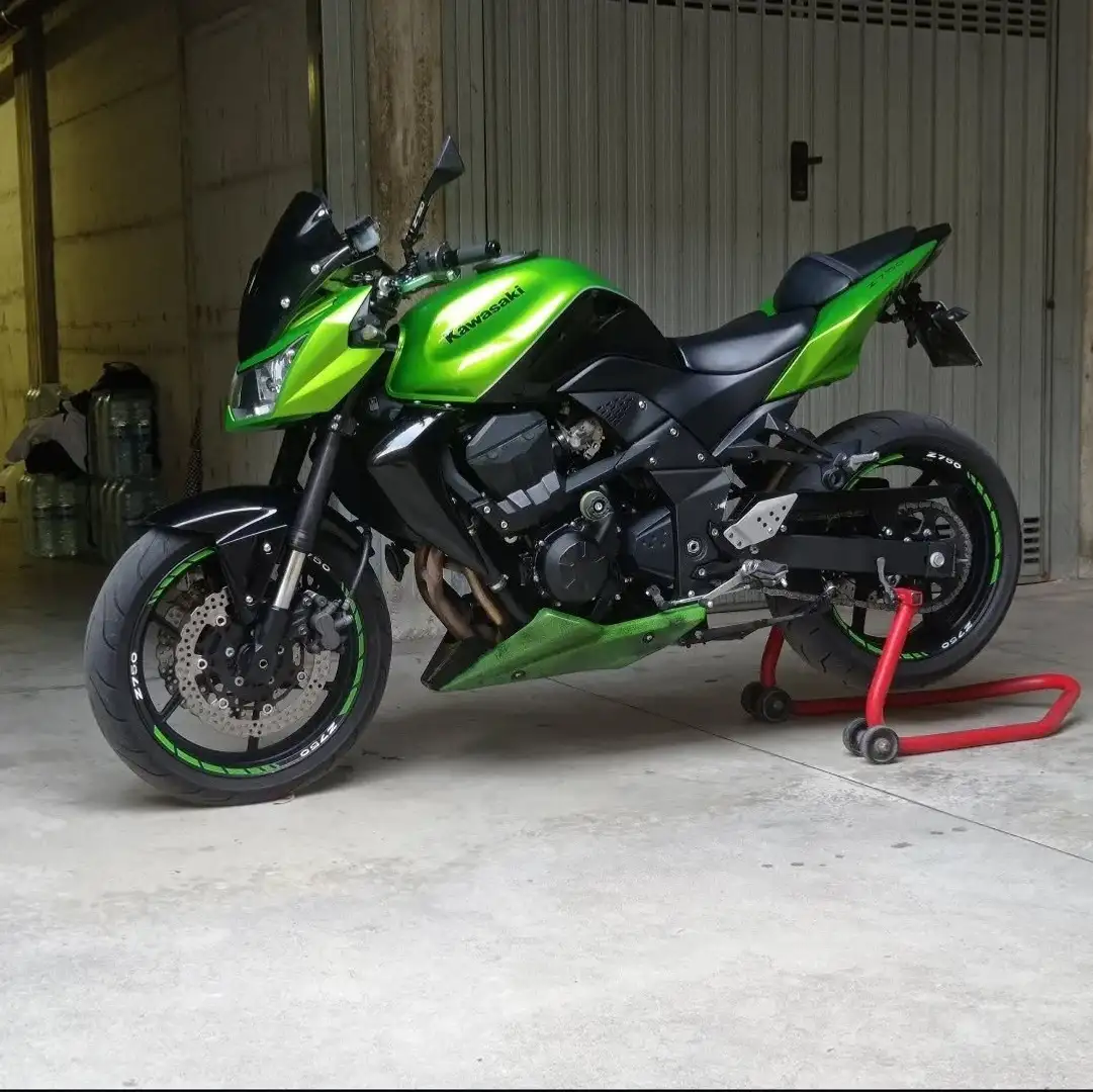 Kawasaki Z 750 Verde - 1