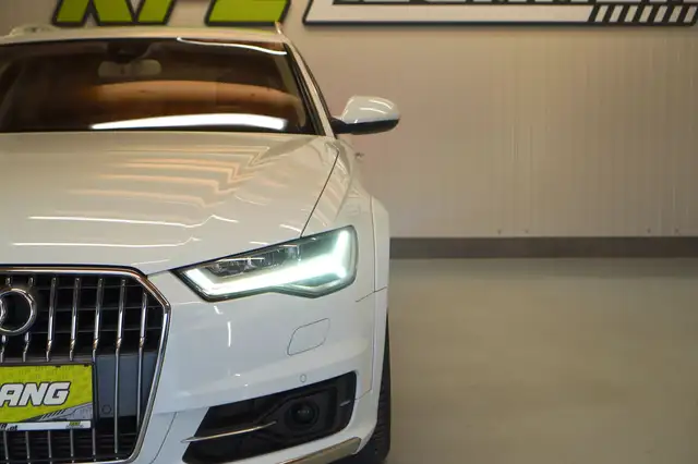 Audi A6 view 10