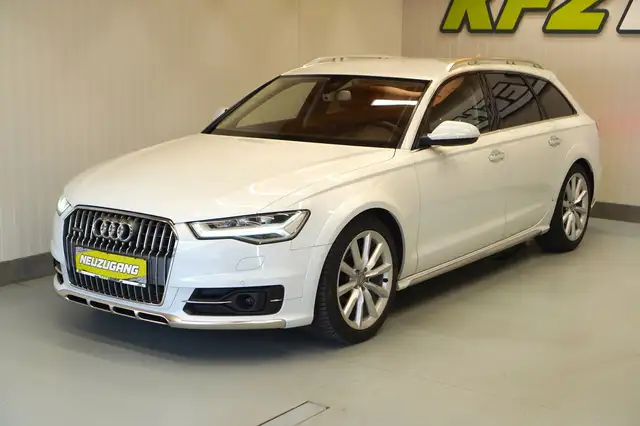 Audi A6 view 11