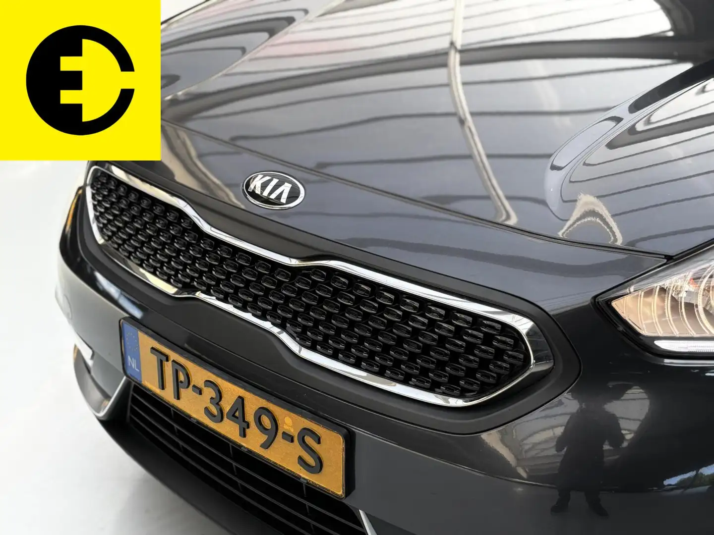 Kia Niro 1.6 GDi Hybrid Design Edition | Trekhaak | Pano | Grigio - 2