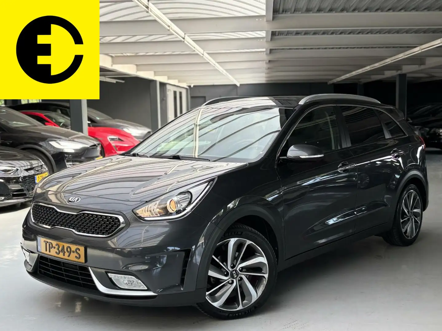 Kia Niro 1.6 GDi Hybrid Design Edition | Trekhaak | Pano | Grigio - 1