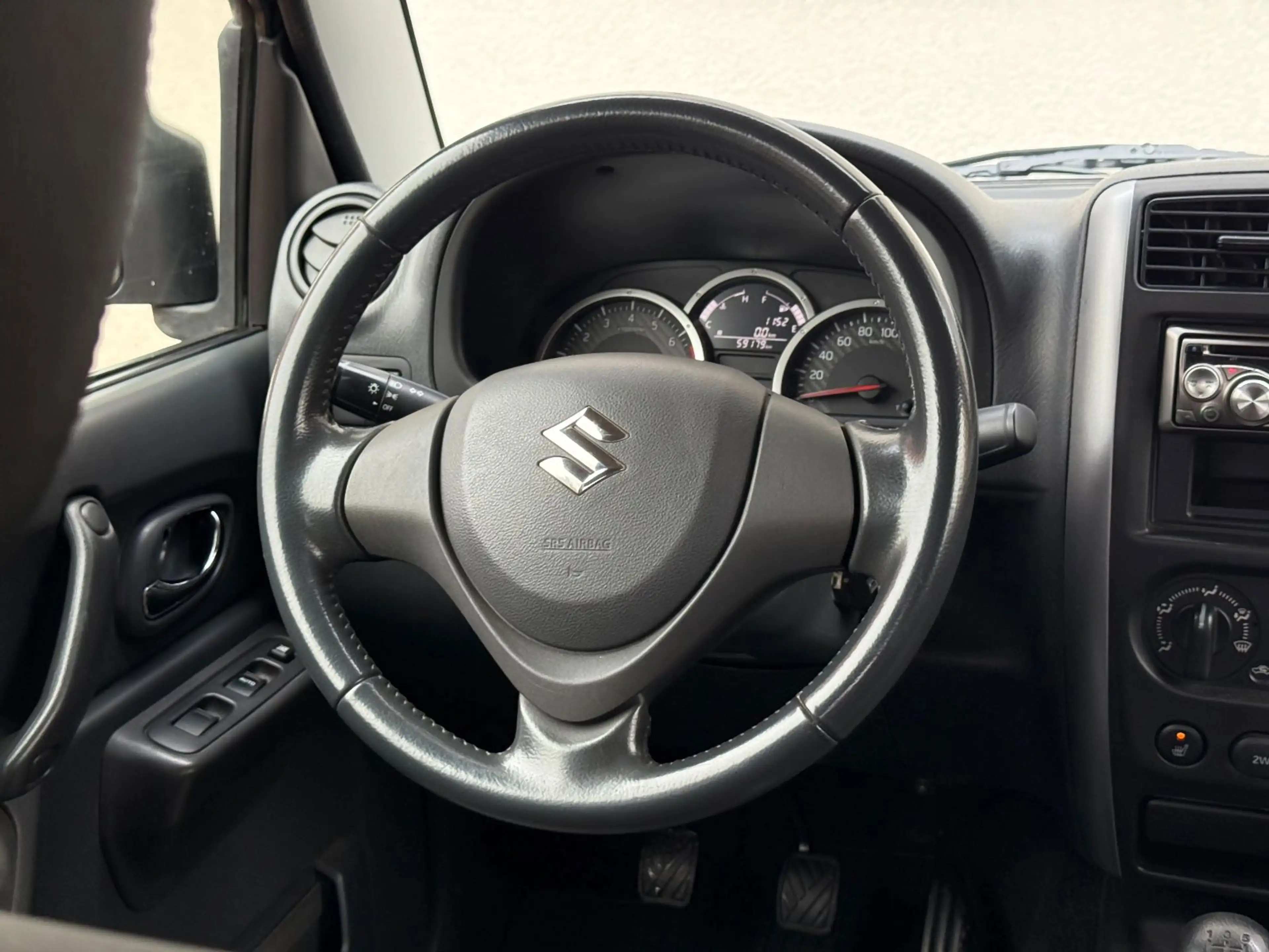 Suzuki Jimny 4x4 STYLE  Sitzheizung AHK ALU 1.HAND ´ — photo 13