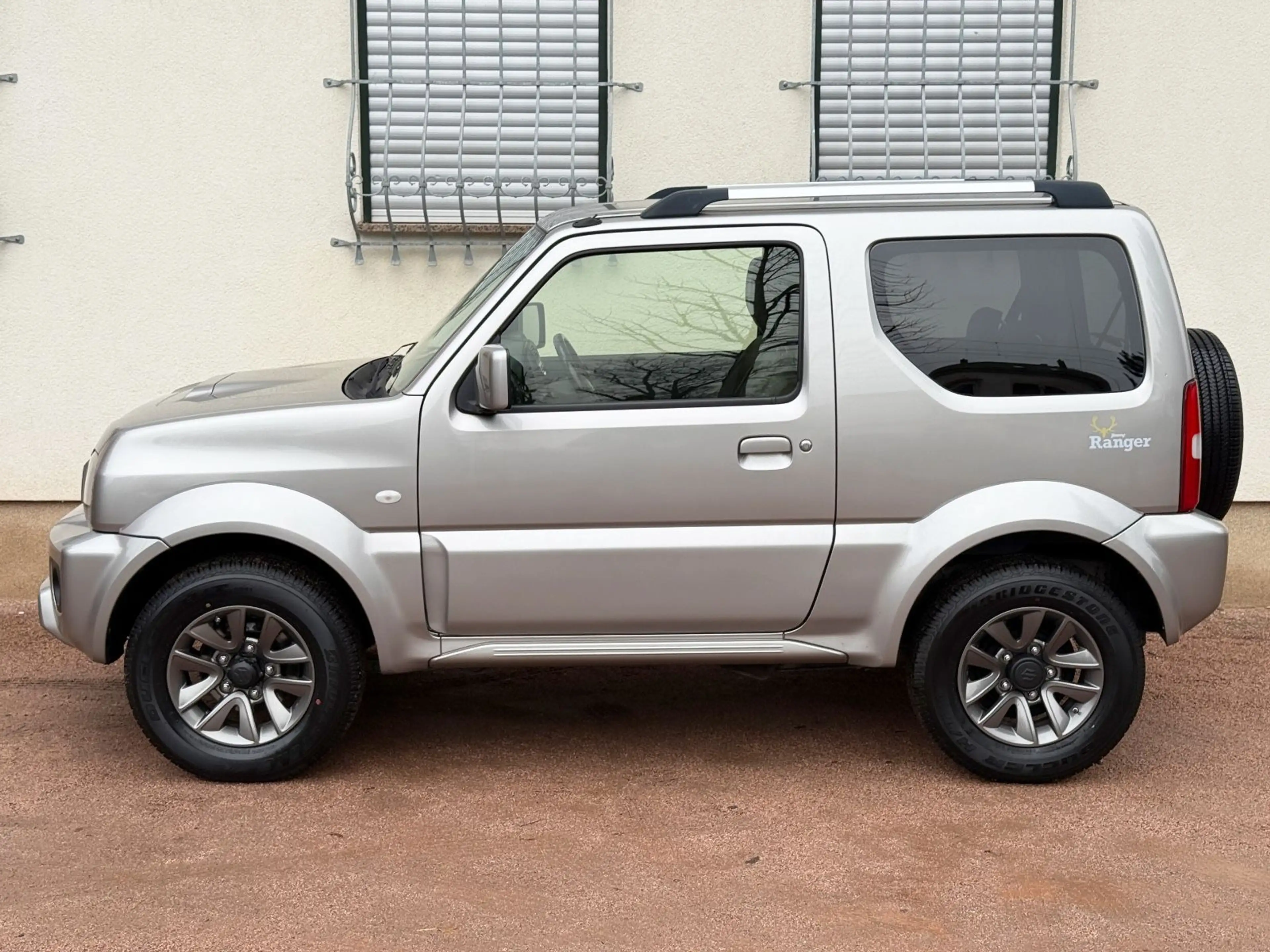 Suzuki Jimny 4x4 STYLE  Sitzheizung AHK ALU 1.HAND ´ — photo 8