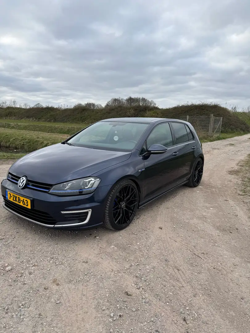 Volkswagen Golf 1.4 TSI GTE Blauw - 1