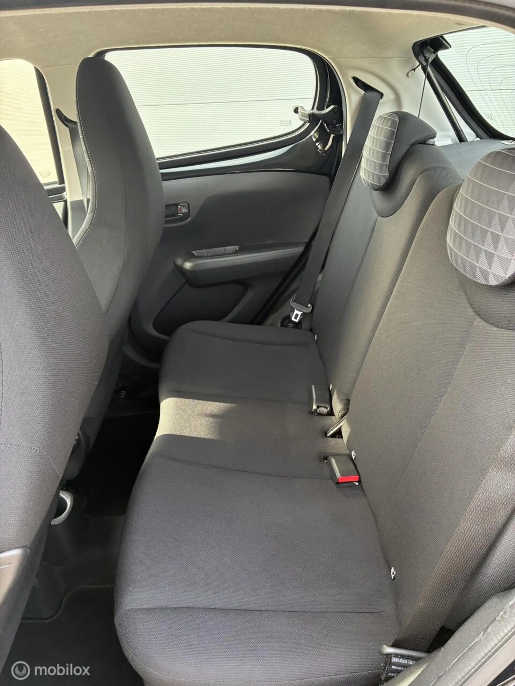 Peugeot 108 1.0 e-VTi Active | 5-deurs | 09/2021| Zwart | Airc — photo 20