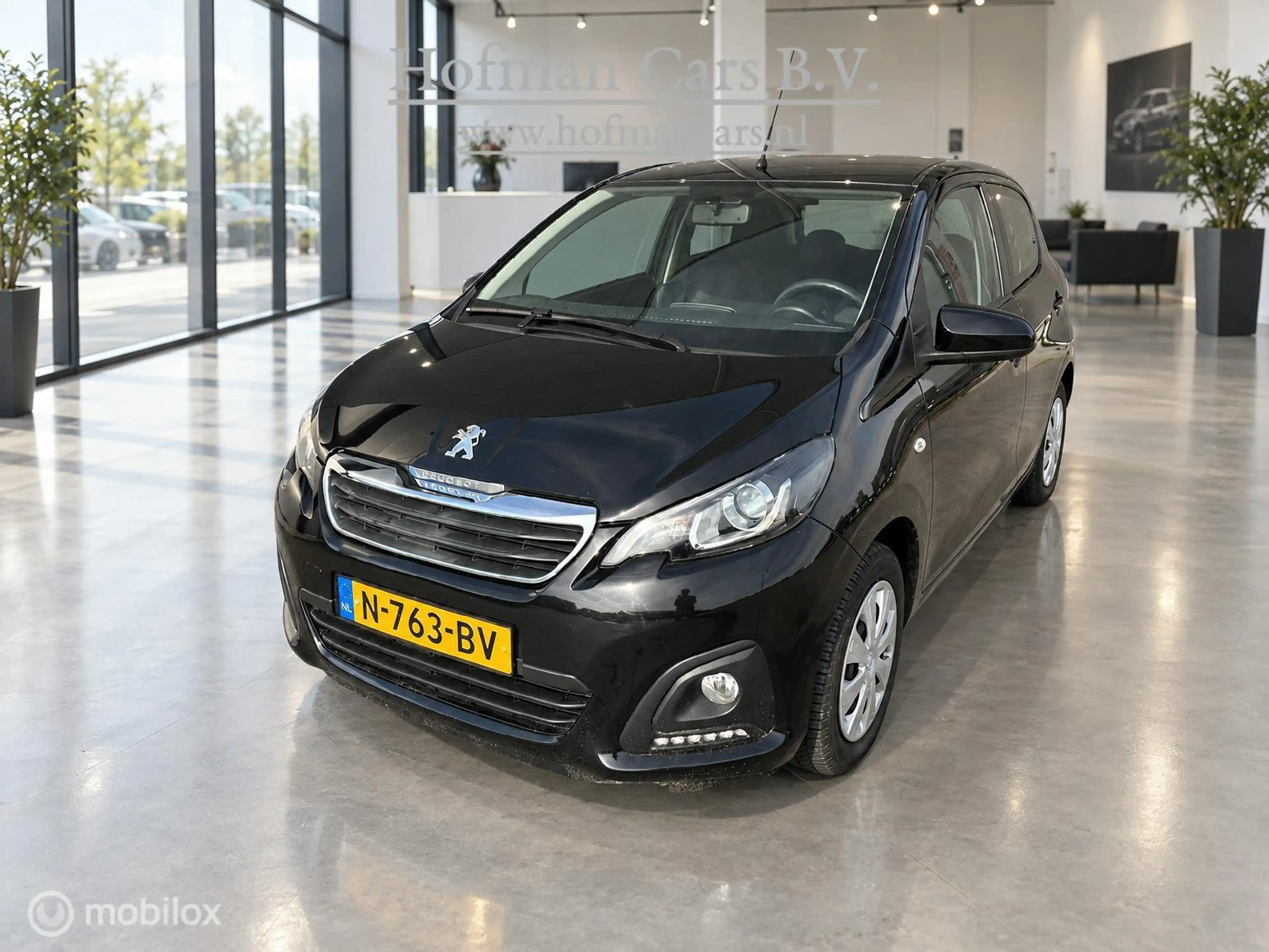 Peugeot 108 1.0 e-VTi Active | 5-deurs | 09/2021| Zwart | Airc