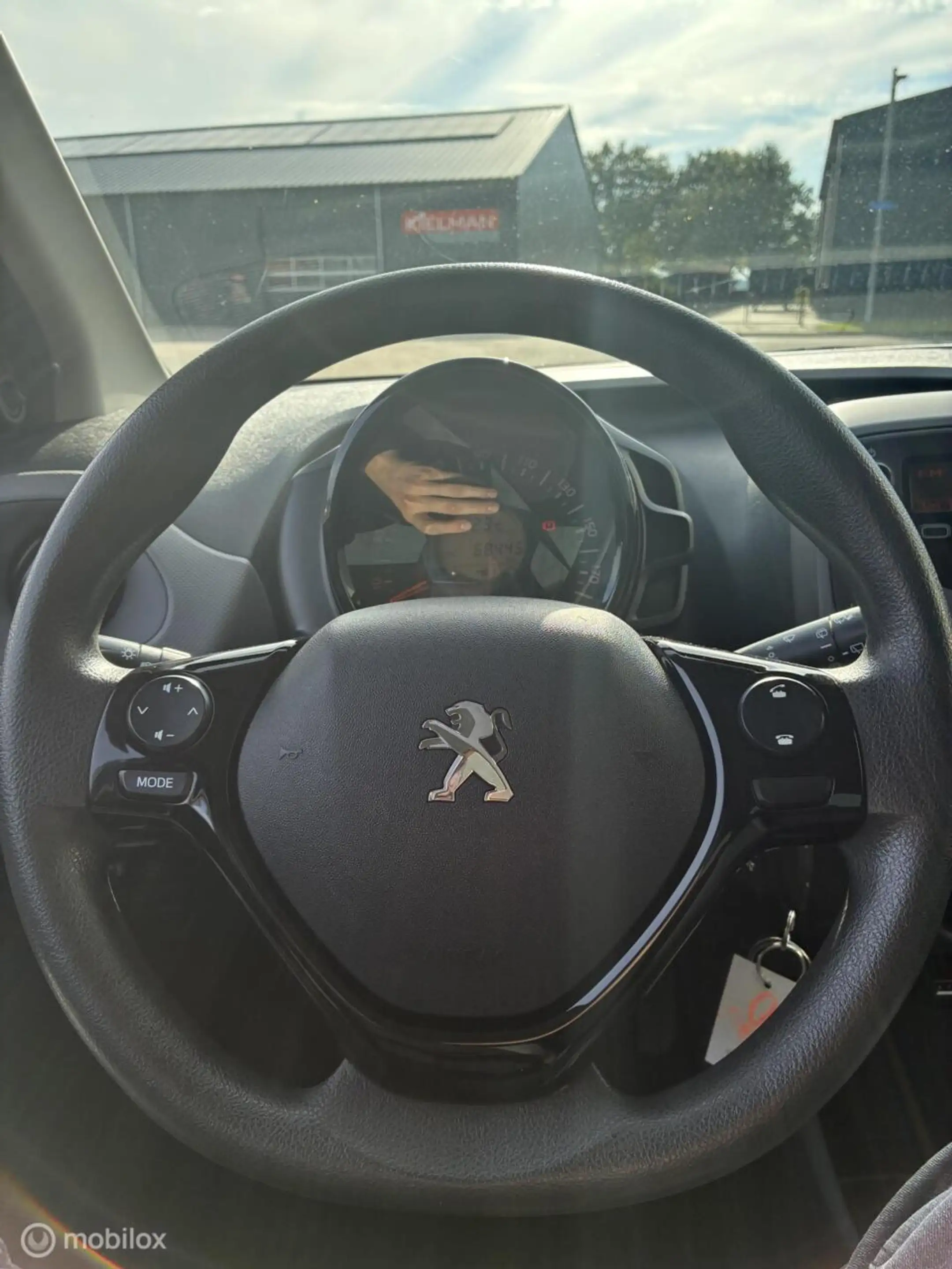 Peugeot 108 1.0 e-VTi Active | 5-deurs | 09/2021| Zwart | Airc — photo 17