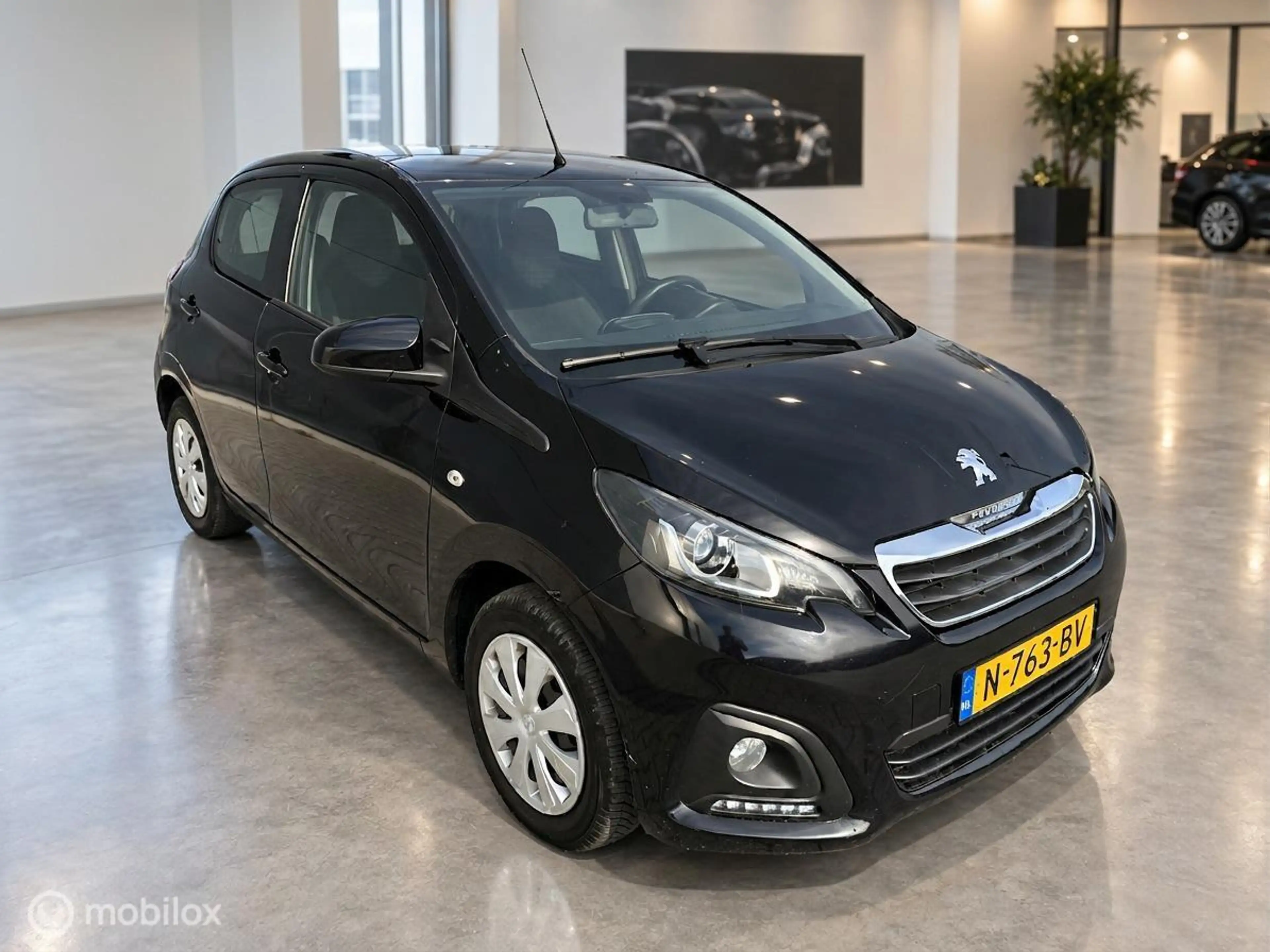 Peugeot 108 1.0 e-VTi Active | 5-deurs | 09/2021| Zwart | Airc — photo 12