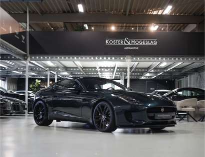 Jaguar F-Type P300 RWD R-Dynamic | British Racing Green - Camera