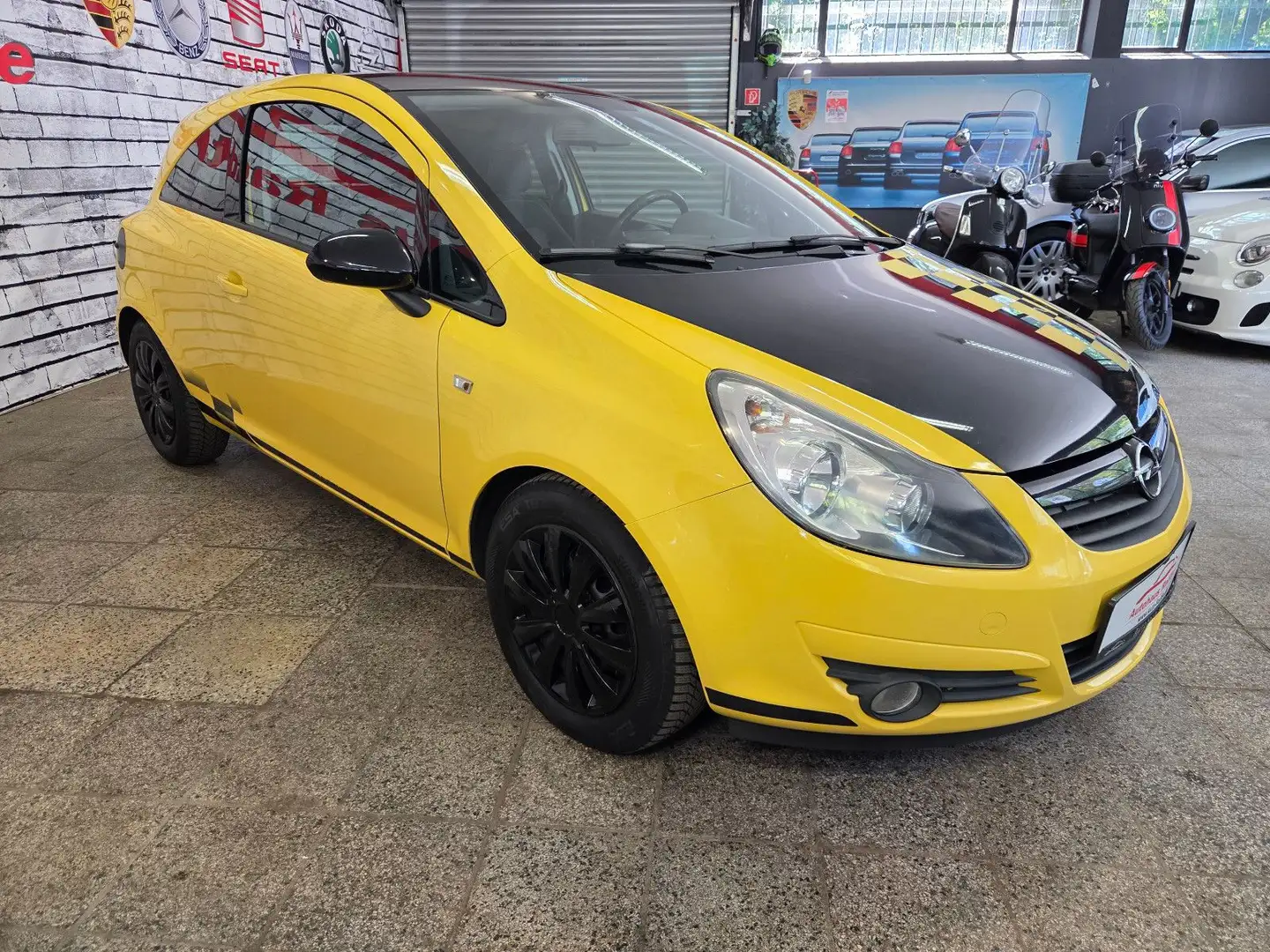 Opel Corsa 1.4 ECOTEC Color Race *Tüv & Service NEU* Amarillo - 2