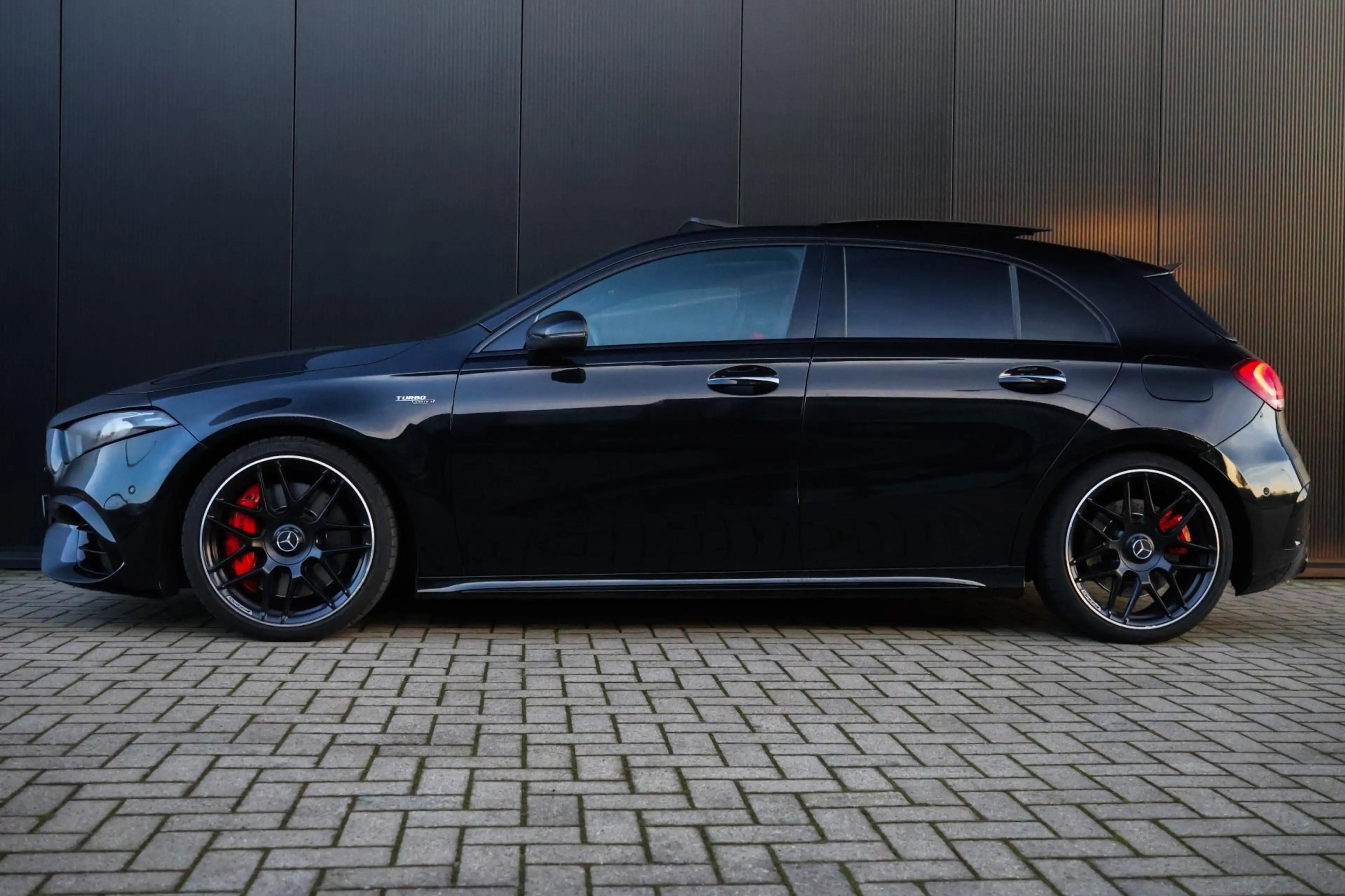 Mercedes-Benz A 45 AMG S 4MATIC+ Premium Plus, Schaalstoelen, Headup, Pan — photo 2