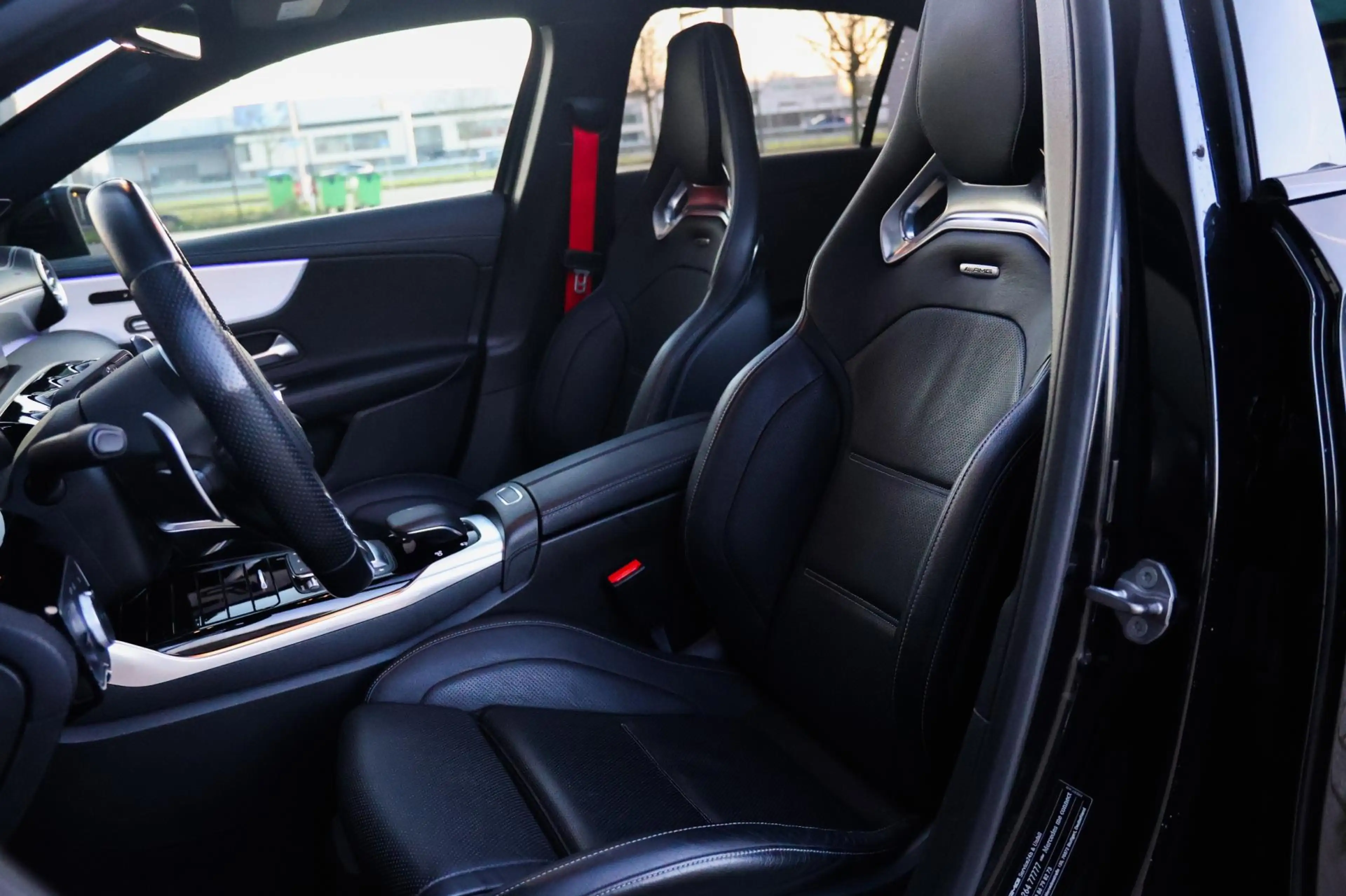 Mercedes-Benz A 45 AMG S 4MATIC+ Premium Plus, Schaalstoelen, Headup, Pan — photo 9