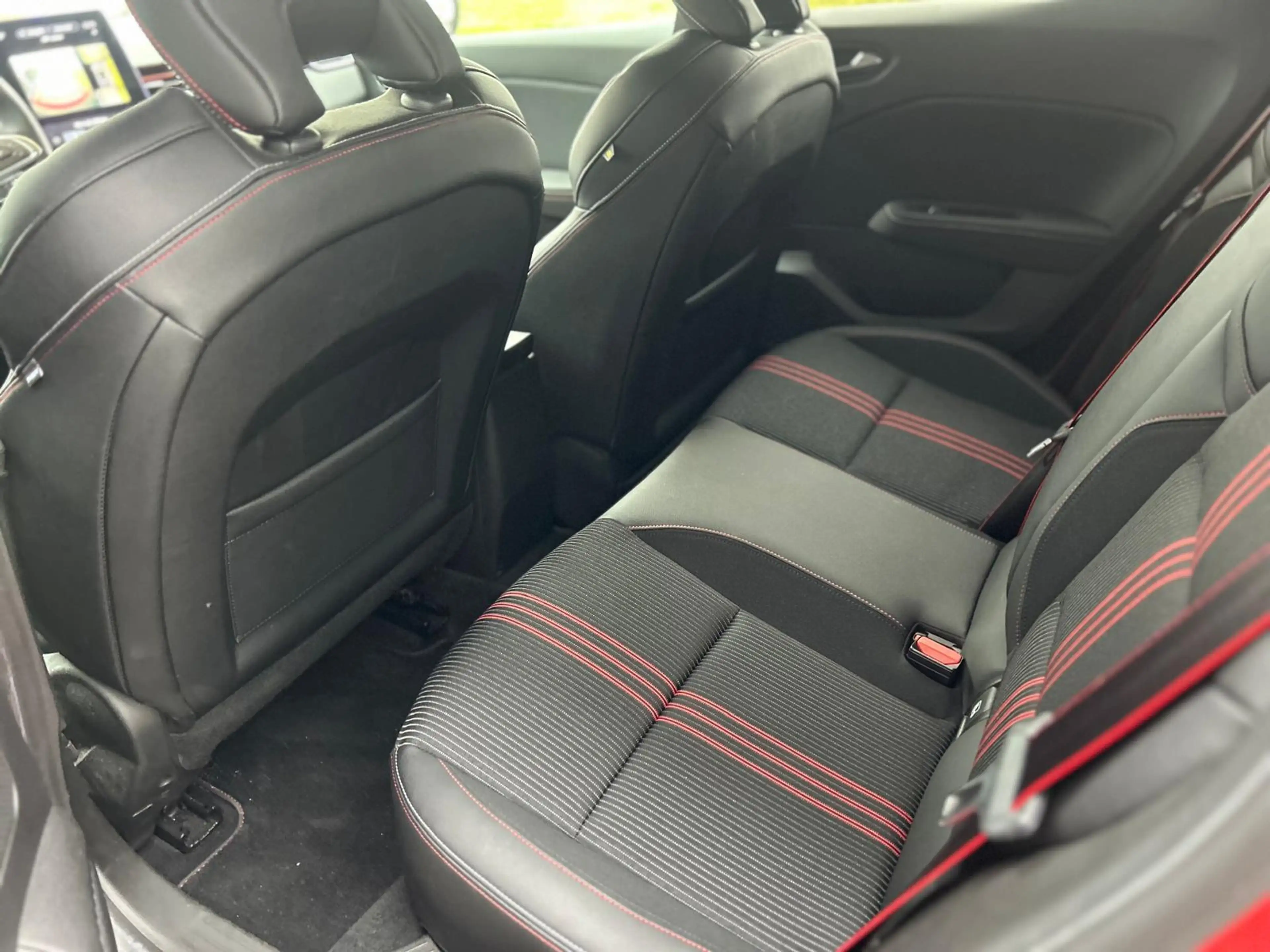Renault Clio 1.3 TCe R.S. Line 1e EIG|NAP|Automaat|360 Camera — photo 4