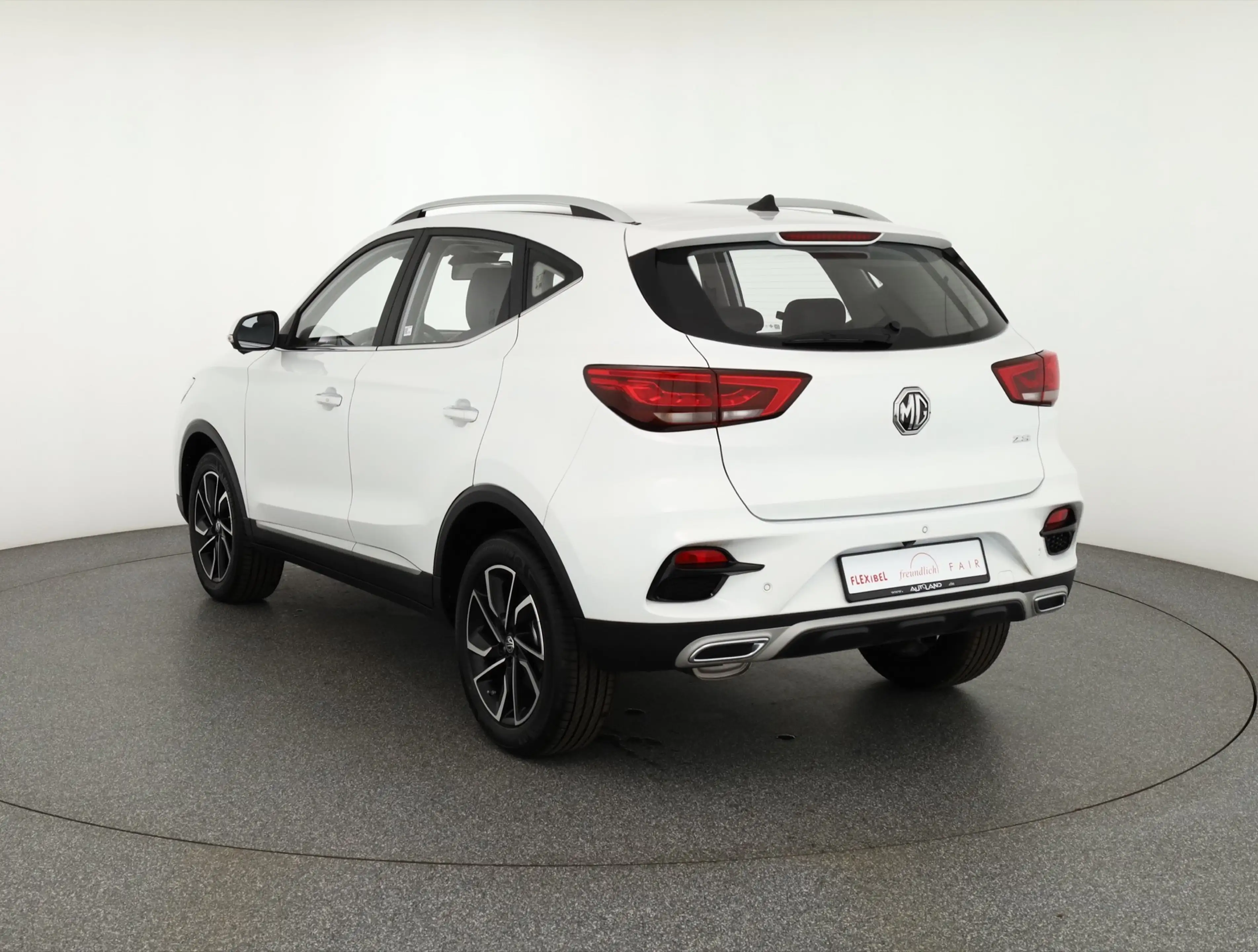 MG ZS 1.5 VTi Luxury — photo 3