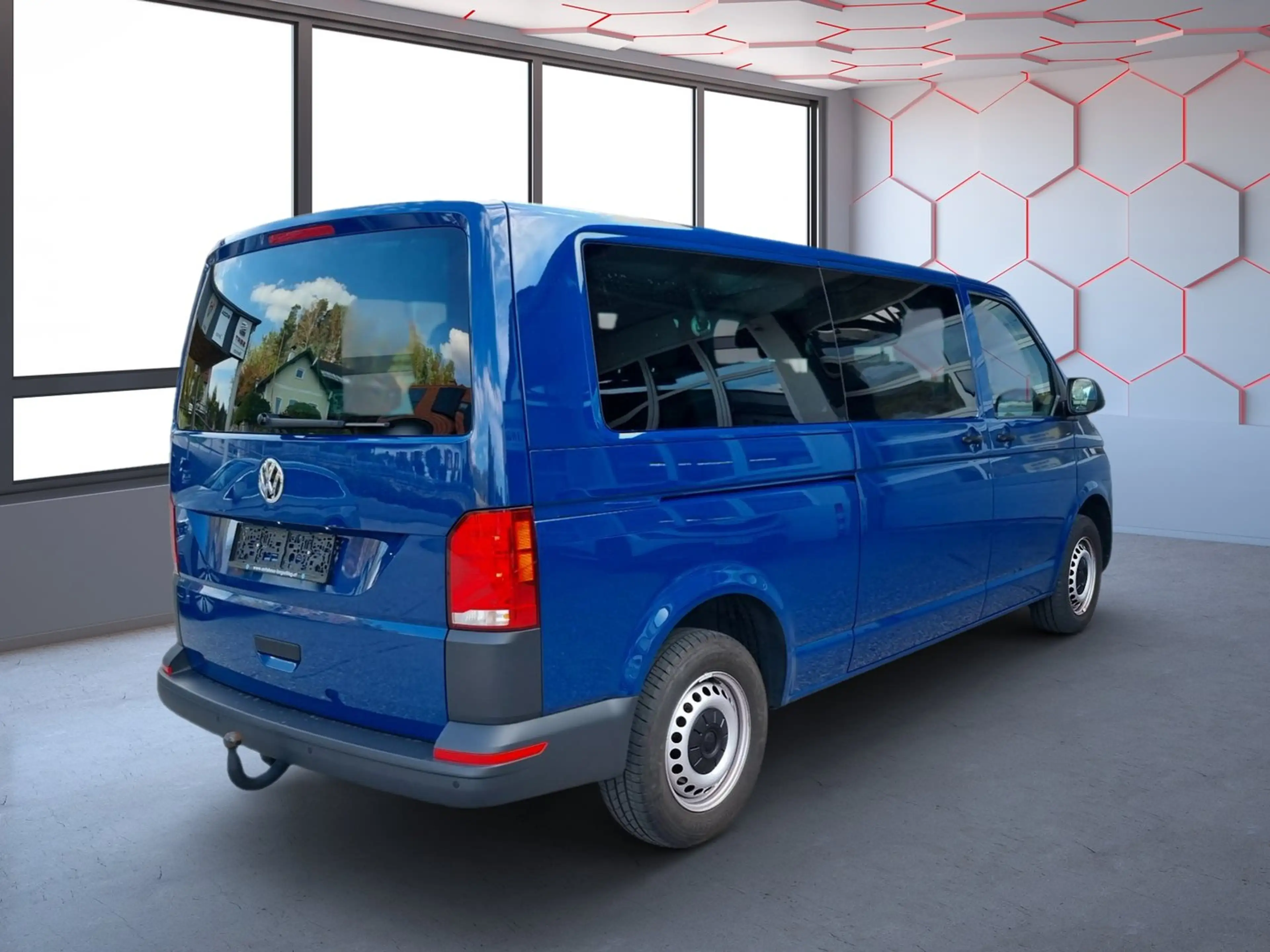 Volkswagen T6.1 Transporter Kombi LR TDI 4MOTION — photo 4