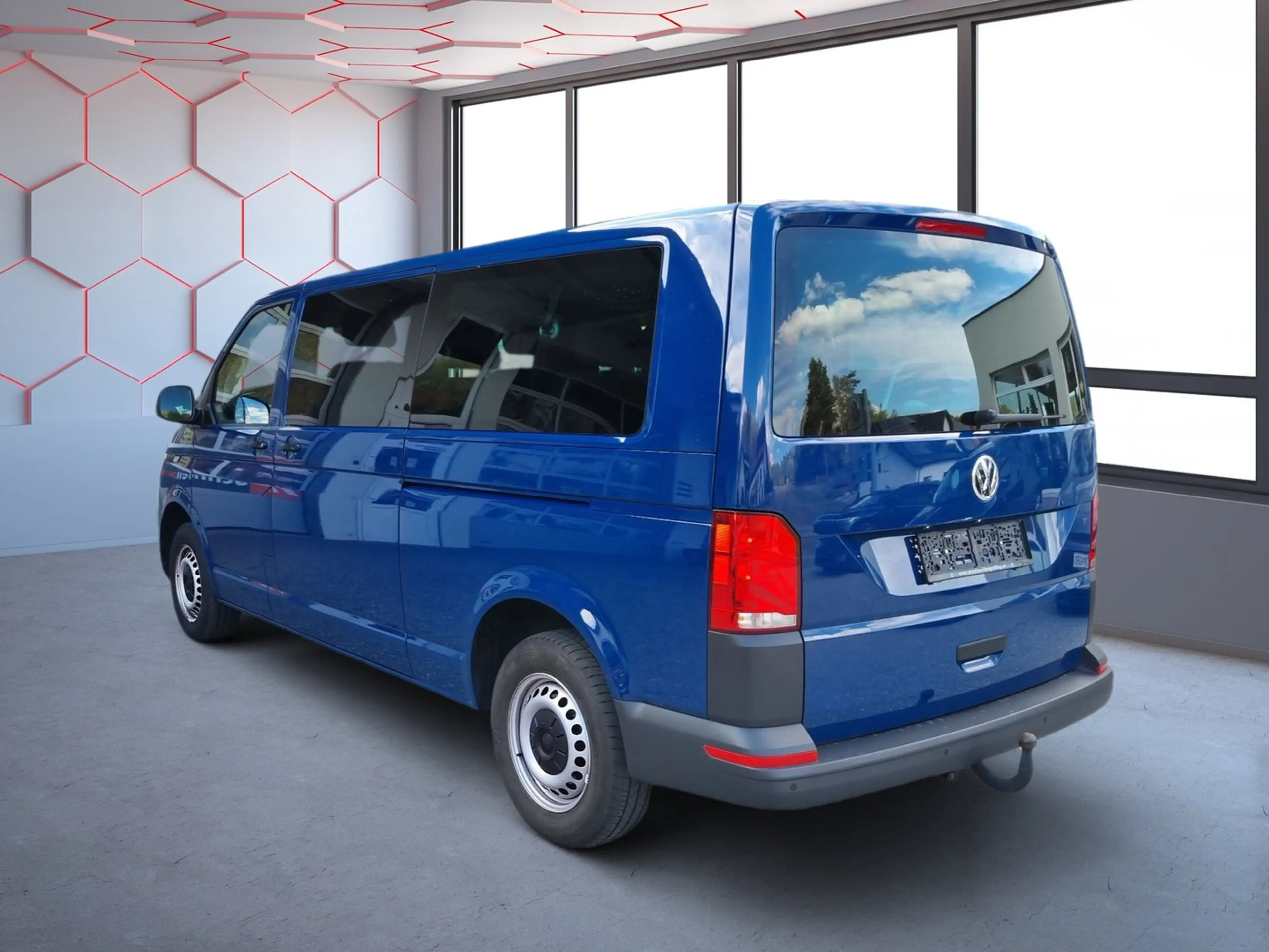 Volkswagen T6.1 Transporter Kombi LR TDI 4MOTION — photo 5