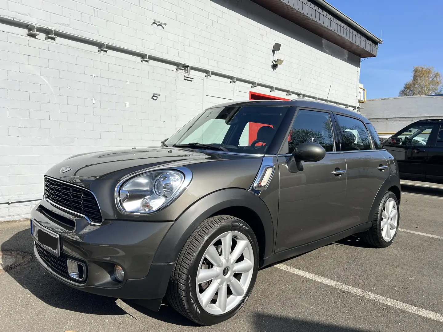 MINI Cooper SD Countryman MINI Cooper SD Countryman Autm. Navi Leder VOLL Gris - 1
