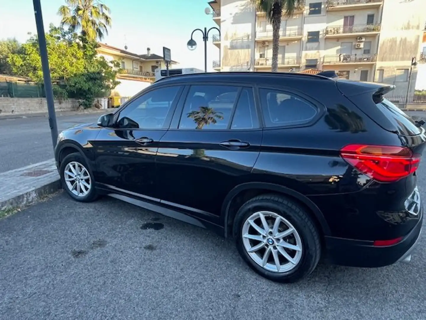 BMW X1 X1 F48 sdrive18d Business auto my18 Nero - 2