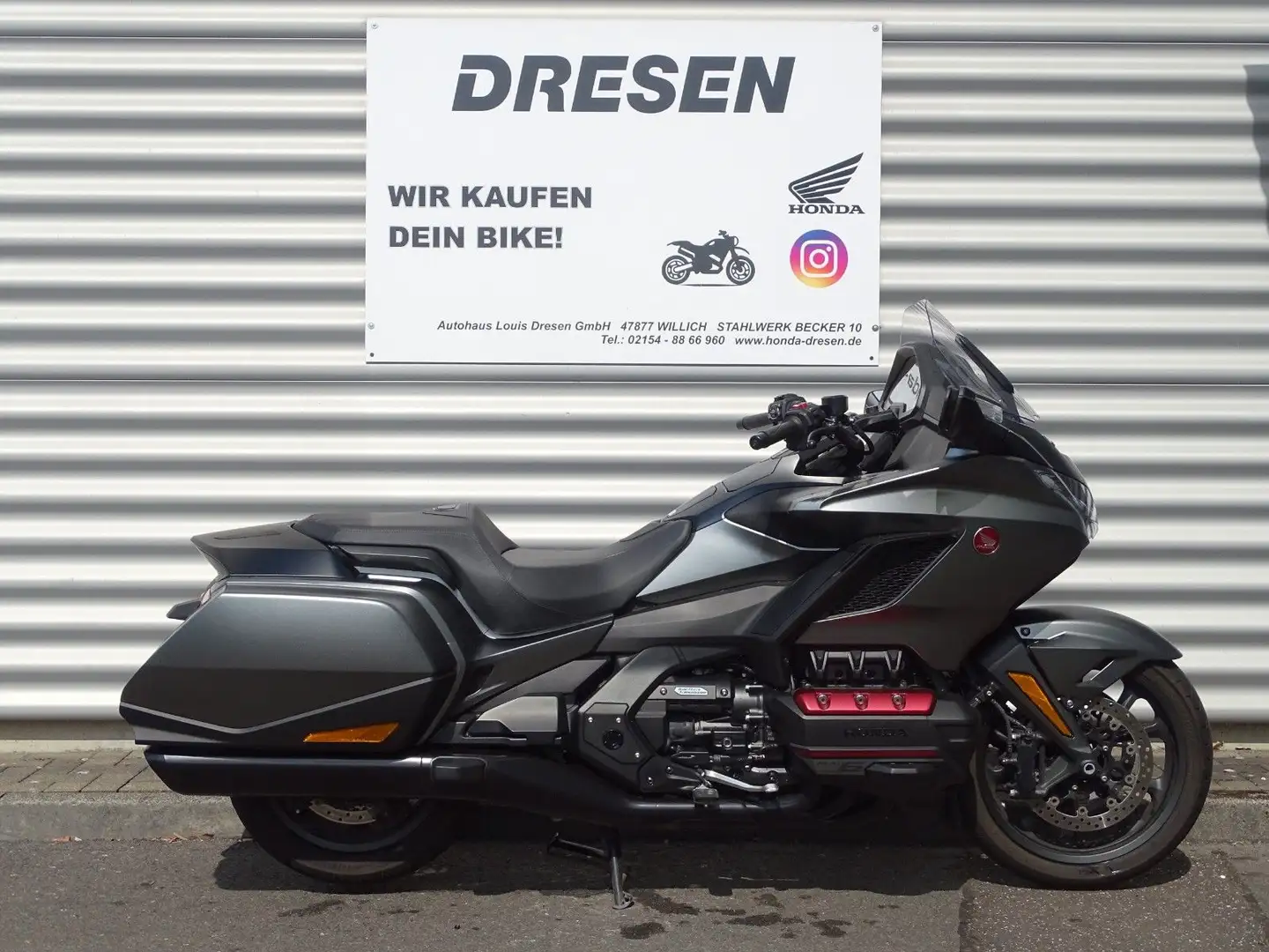 Honda GL 1800 Goldwing Bagger DCT * 1. Hand * Noir - 1