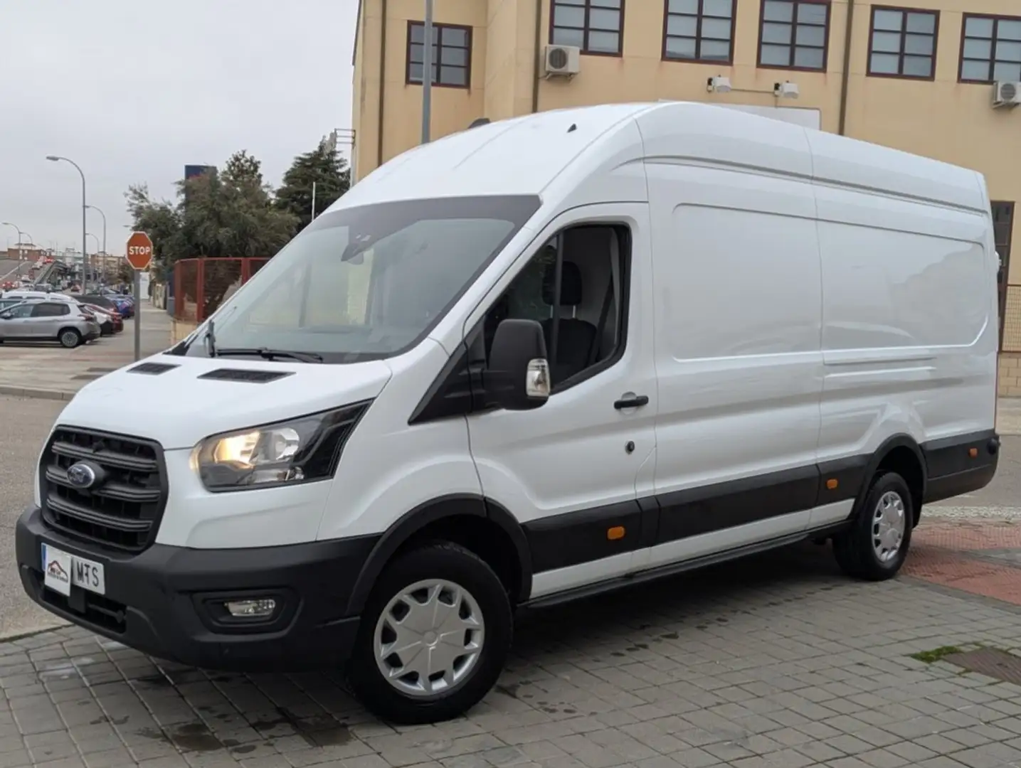 Ford Transit FT 350 Chasis Cabina 2.0 EcoBlue L4 Trend Blanco - 1