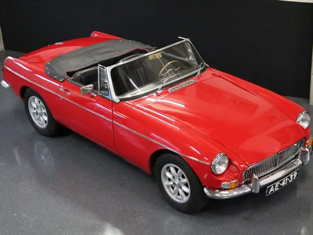 MG MGB 1.8 Roadster Steeldash orig. Euro left hand drive!