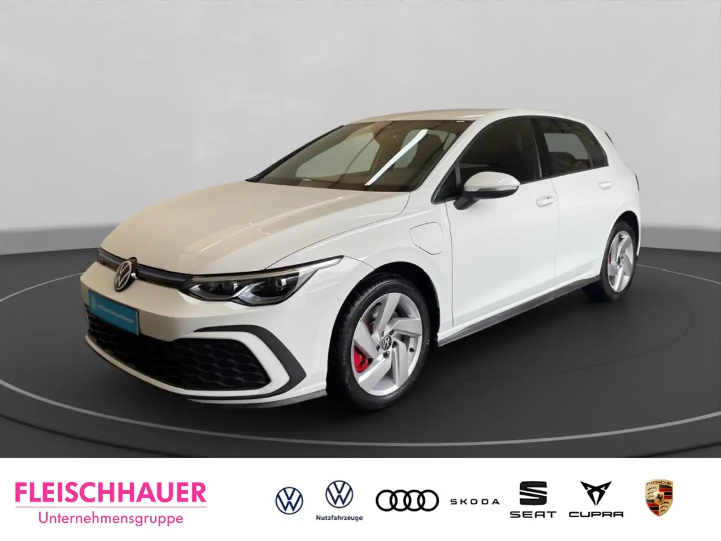 Volkswagen Golf GTE 1,4 eHybrid LED SHZ PDC App-Connect Navi Weiß - 1