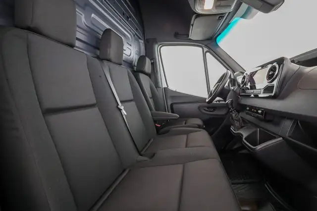 Mercedes-Benz Sprinter 315 CDI Kasten PRO Hochdach Standard Ansicht 17