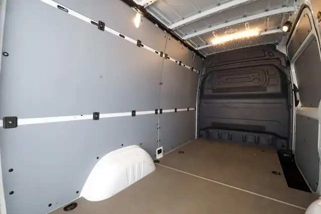 Mercedes-Benz Sprinter 315 CDI Kasten PRO Hochdach Standard Ansicht 19