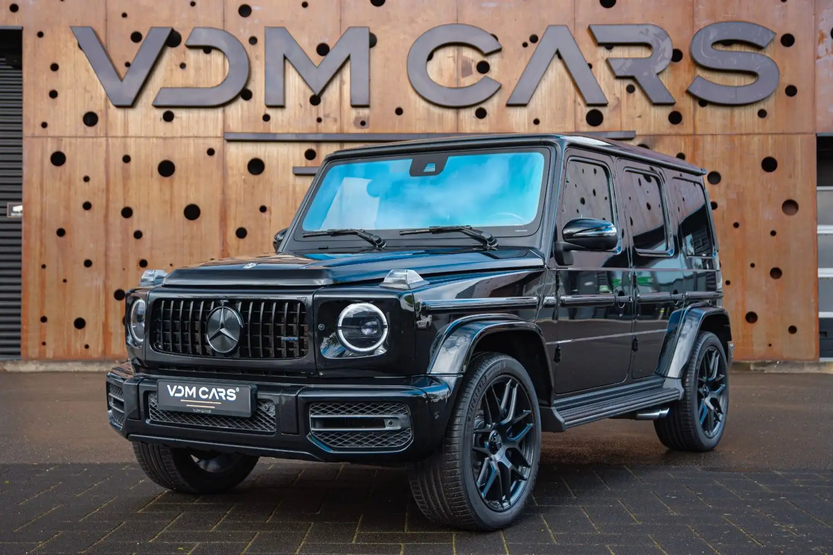 Mercedes-Benz G 63 AMG Edition 1 *AMG DRIVER'S*CONNECT*BURMEST crna - 1