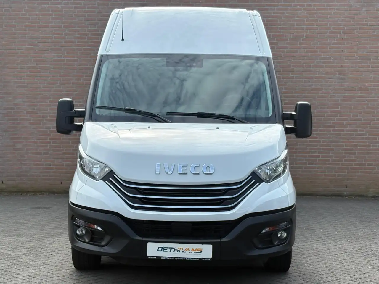 Iveco Daily 2022 — фото 8