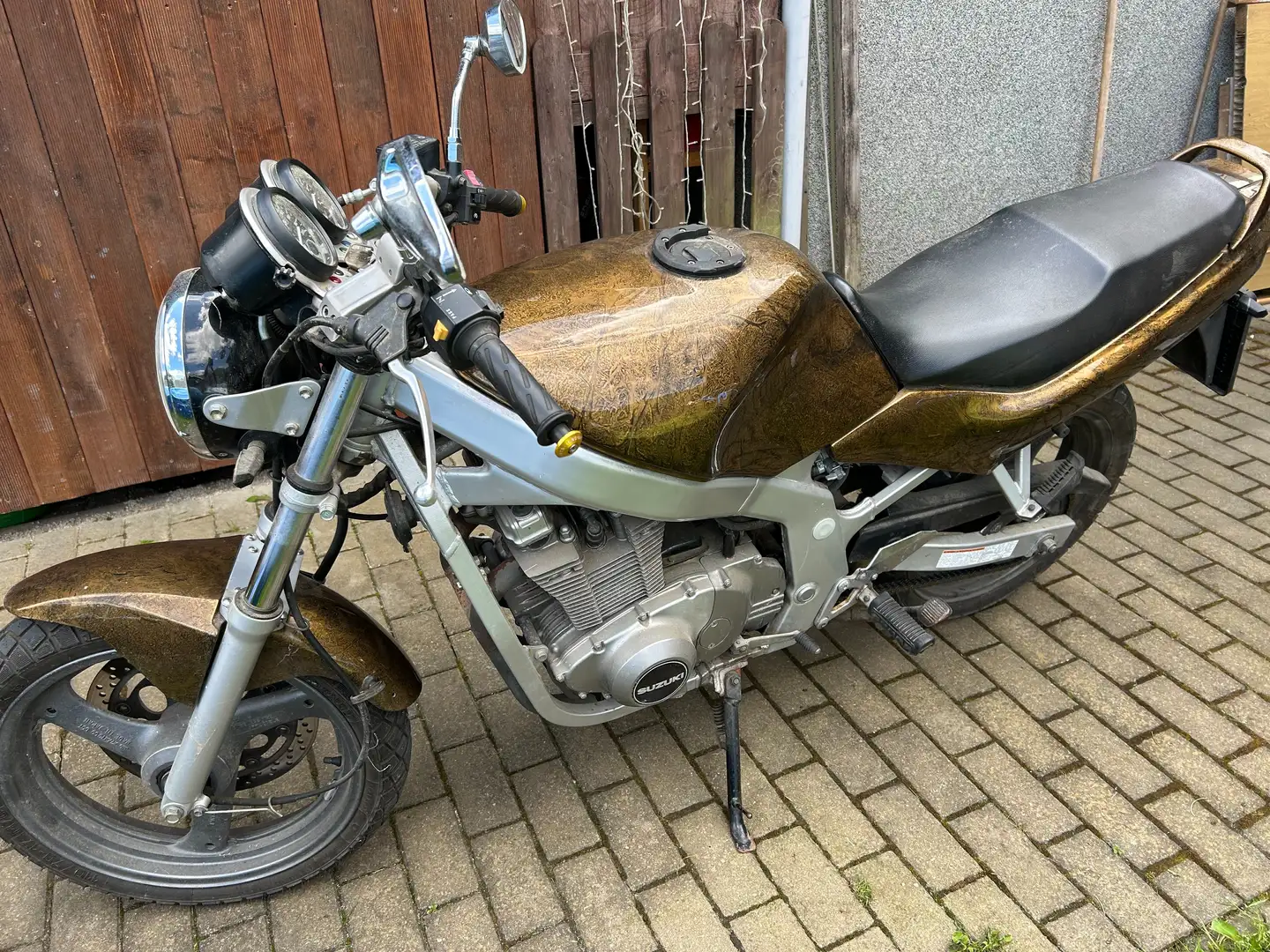 Suzuki GS 500 Gold - 1