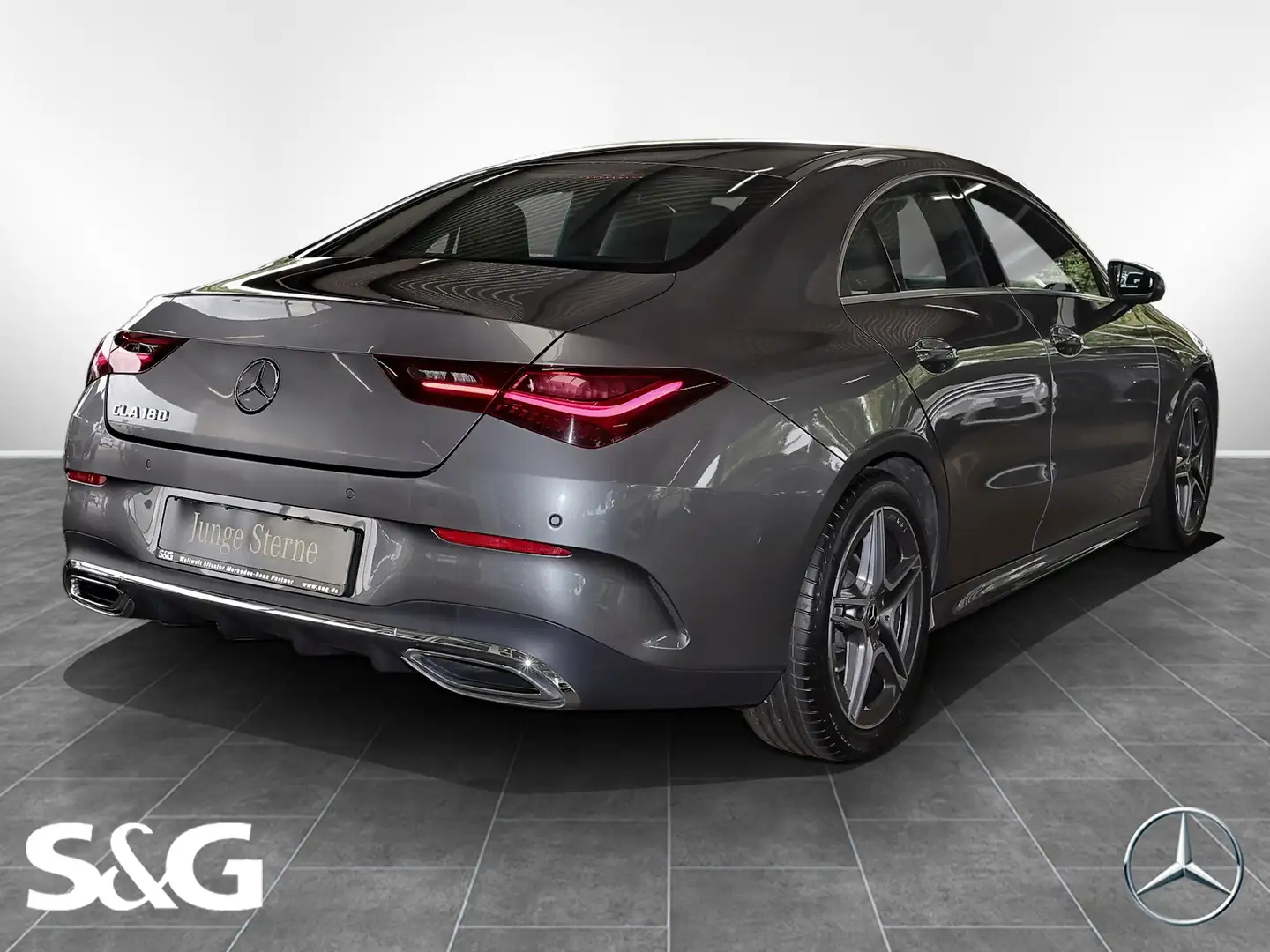 Mercedes-Benz CLA 180 Coupé AMG CARPLAY+KAMERA+MBUX+LED+18" Grau - 2
