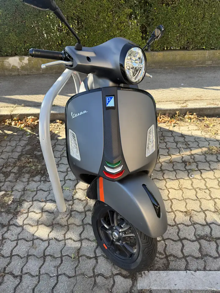 Vespa GTS Super 300