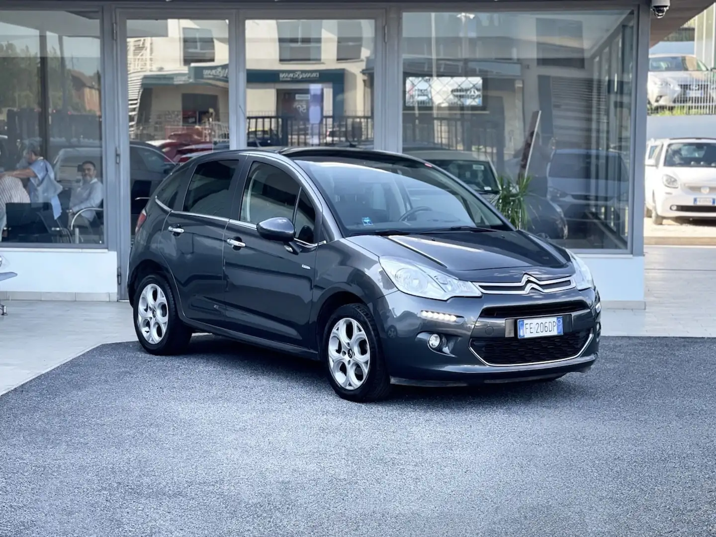 Citroen C3 1.2 Benzina 82CV E6 Neo. - 2016 Grigio - 1