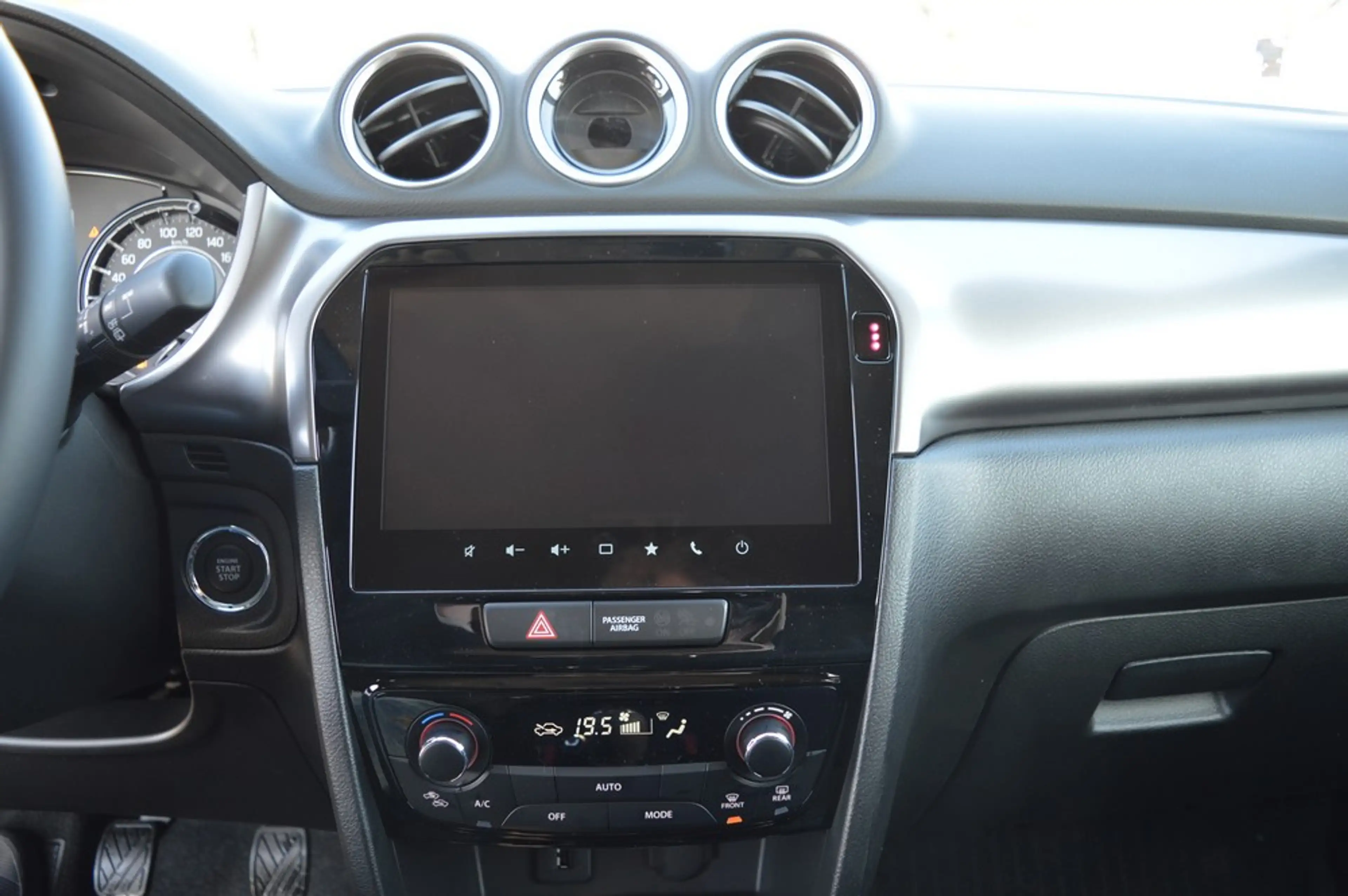 Suzuki Vitara 1.4 Hybrid Allgrip Comfort *ACC+LED+CAM* — photo 15