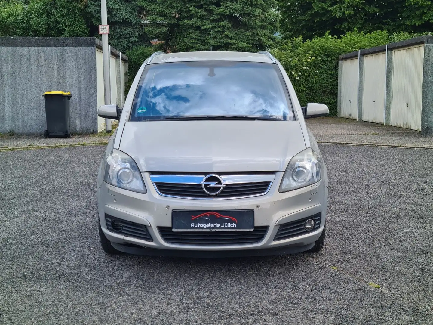 Opel Zafira B Sport - 2