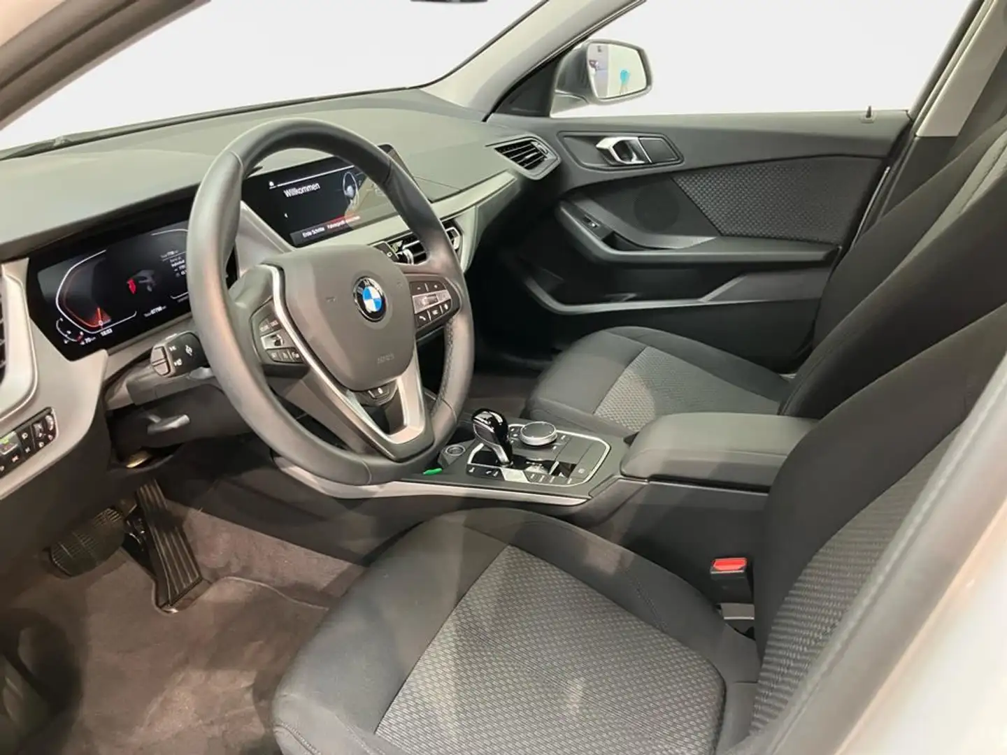 BMW 116 Advantage Weiß - 2