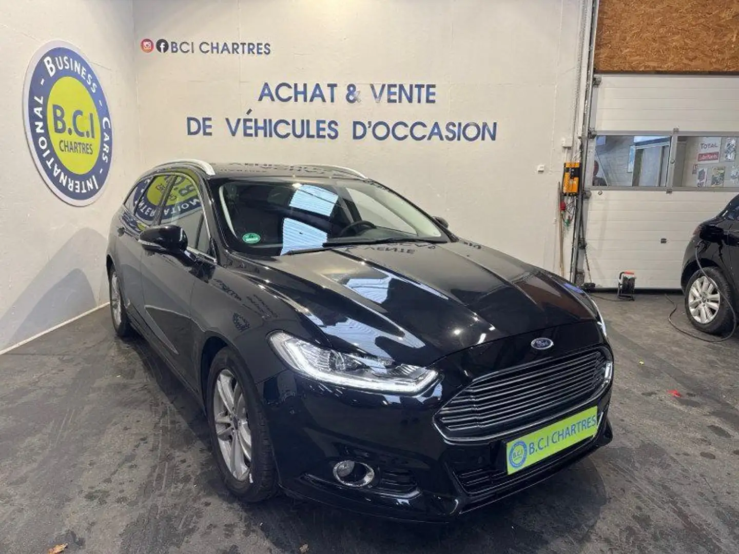 Ford Mondeo SW 2.0 TDCI 180CH TITANIUM POWERSHIFT Noir - 2