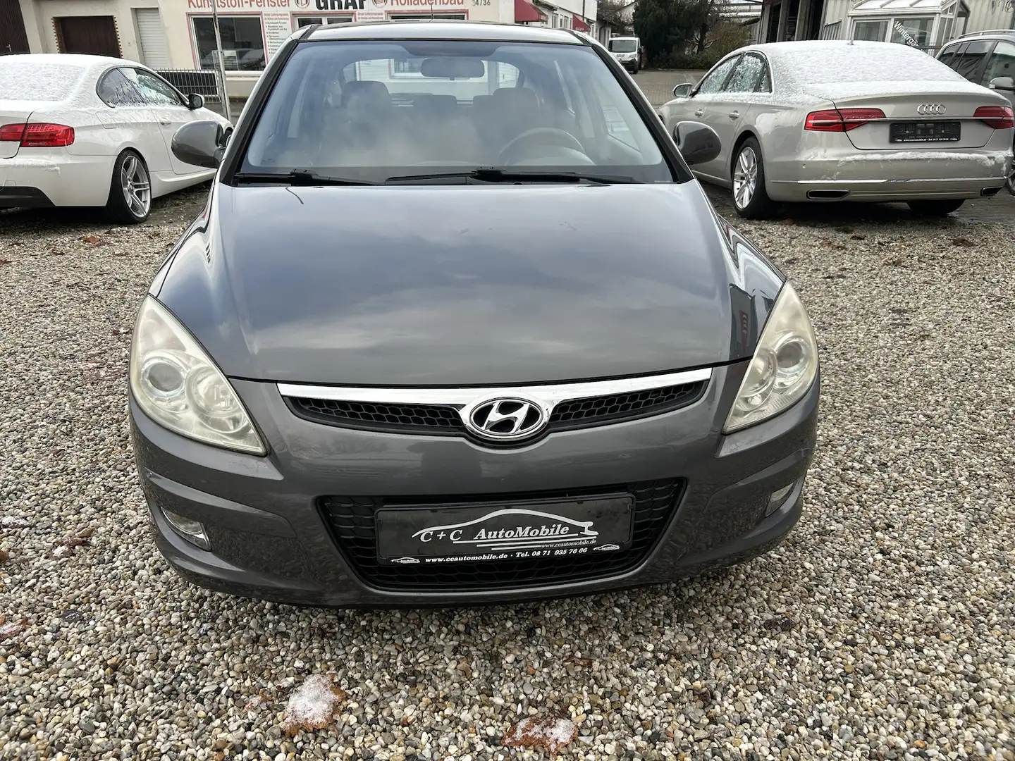 Hyundai i30 Comfort 1.6i Klima PDC Euro4 Grau - 2