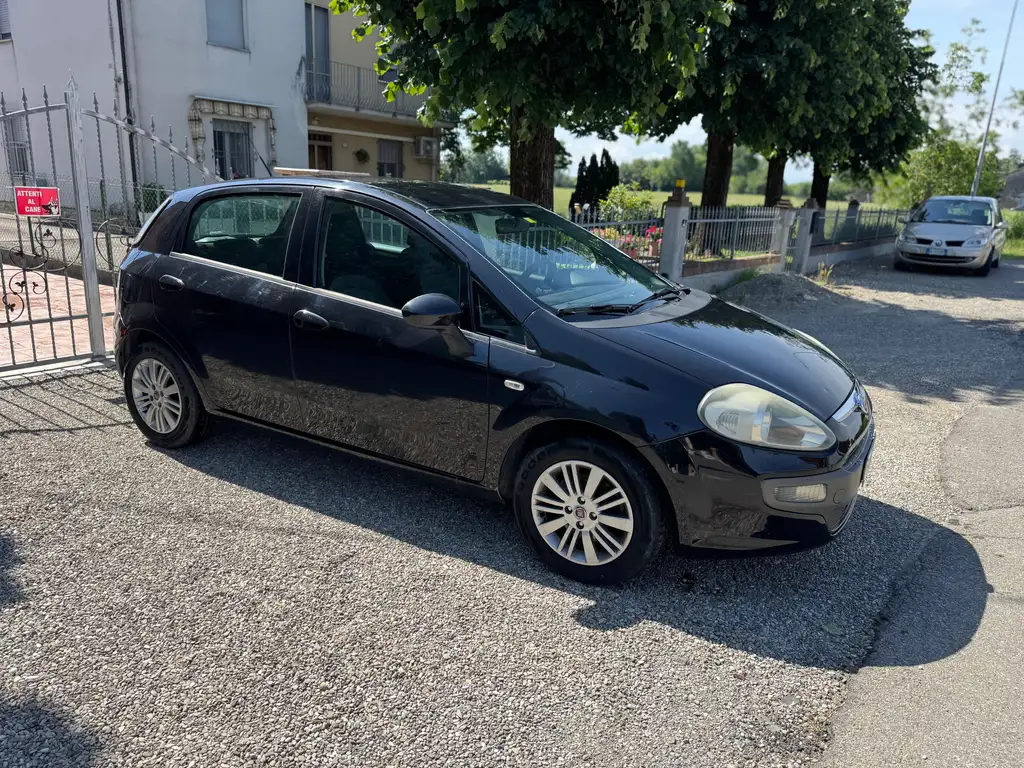 Fiat Punto Evo 2012 из Европы — купить под ключ