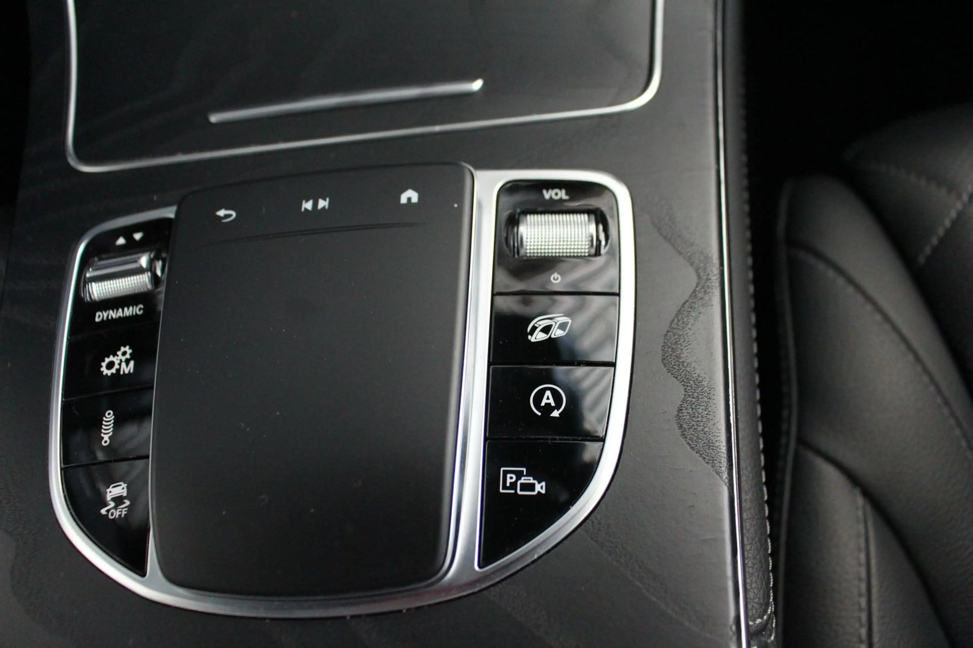 Mercedes-Benz GLC 63 AMG GLC 63 4M Coupé DISTRONIC LED Burmester Night — photo 15