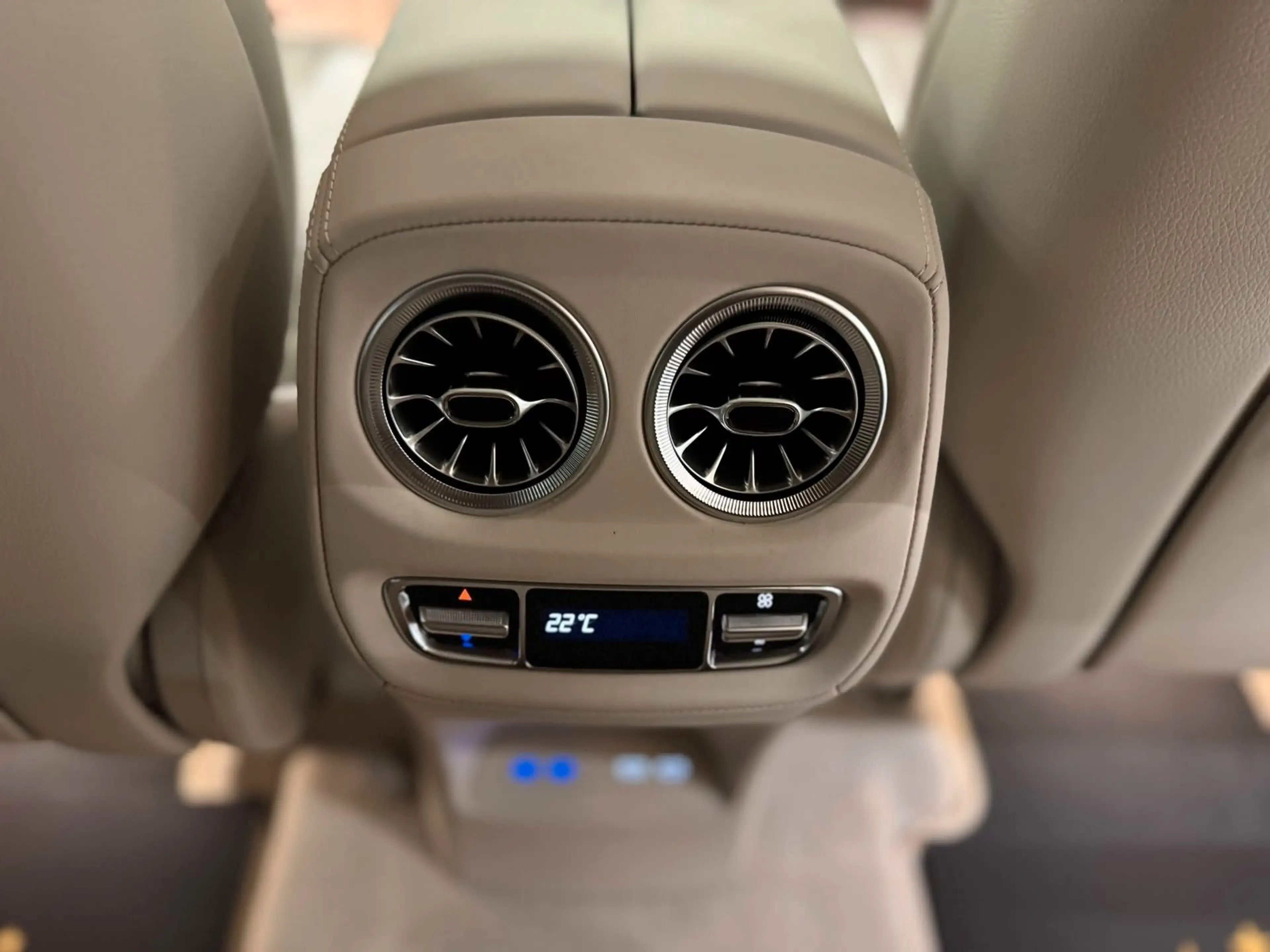 Mercedes-Benz G 63 AMG G63 AMG FULL CARBON  ACTIVE RIDE A22 DVD WEBASTO — photo 12