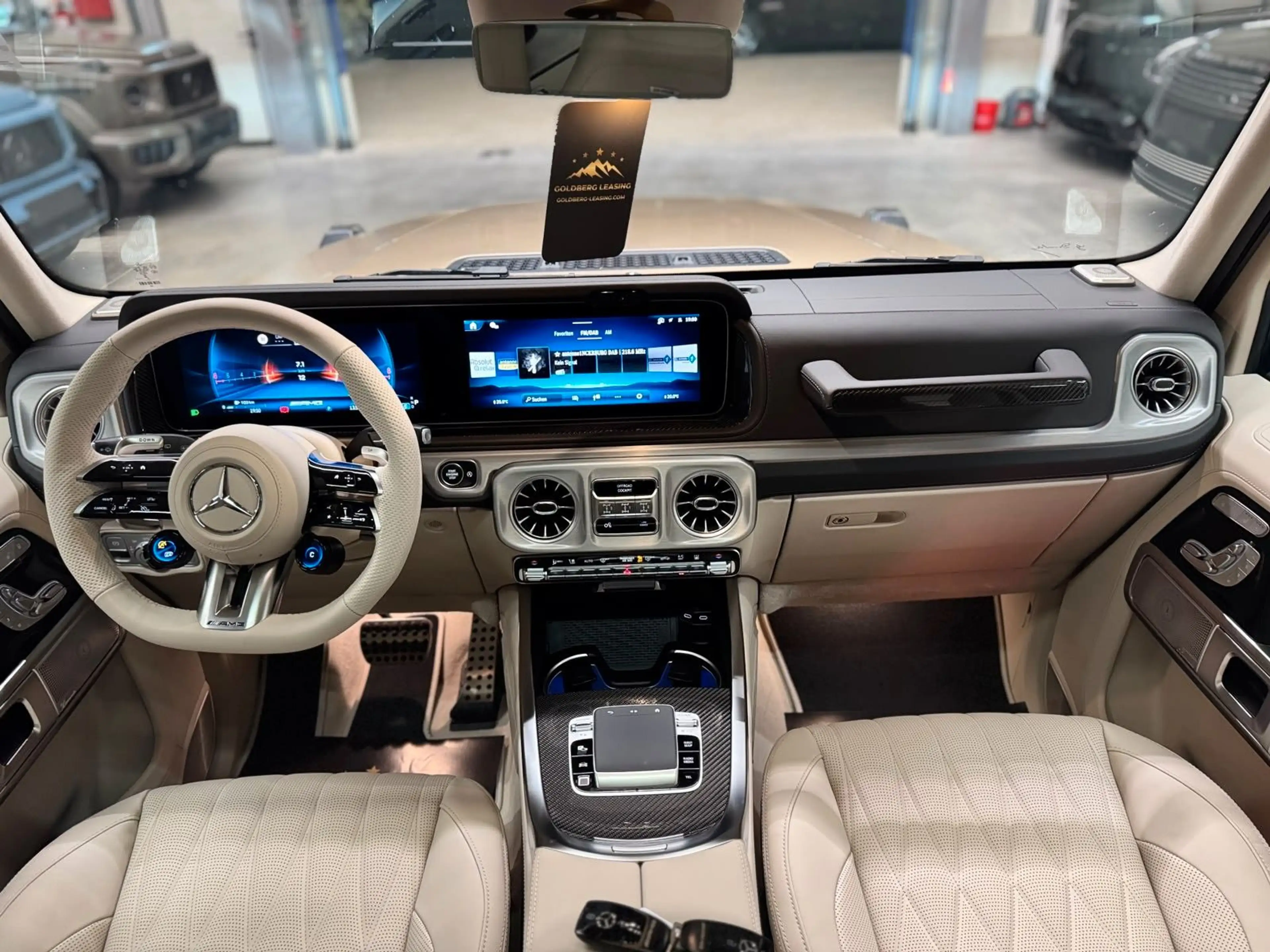 Mercedes-Benz G 63 AMG G63 AMG FULL CARBON  ACTIVE RIDE A22 DVD WEBASTO — photo 3