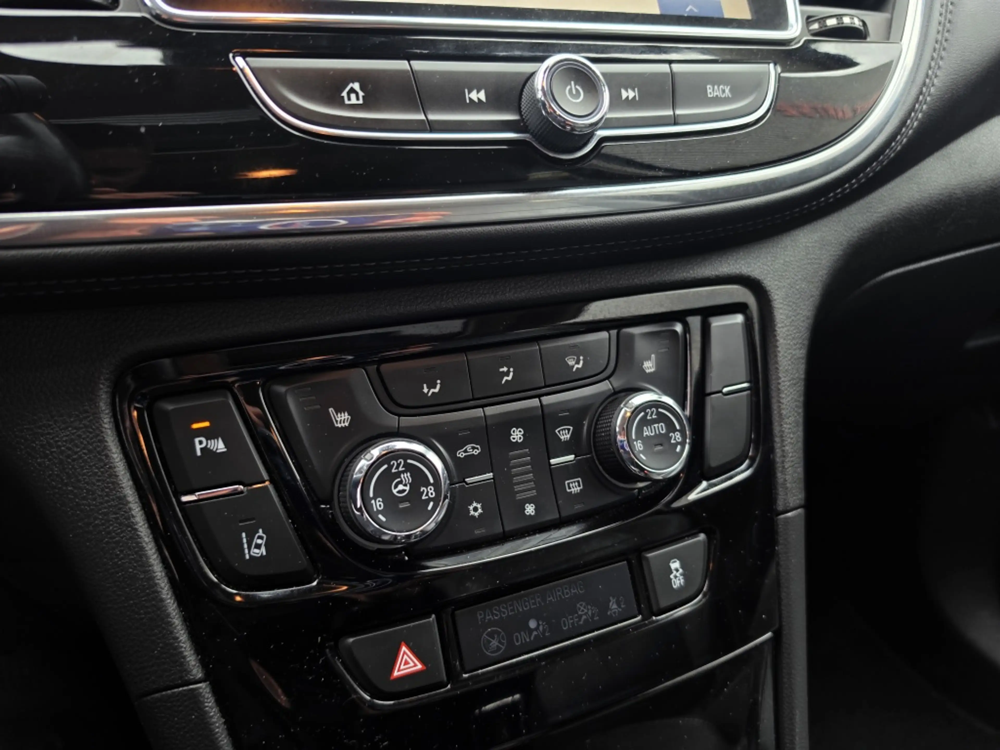 Opel Mokka X | Trekhaak | LM velgen | Ai 1.4 Turbo Online Ed. — photo 12