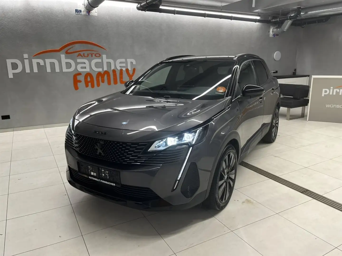 Peugeot 3008 GTPack 130 EAT8 Grau - 1