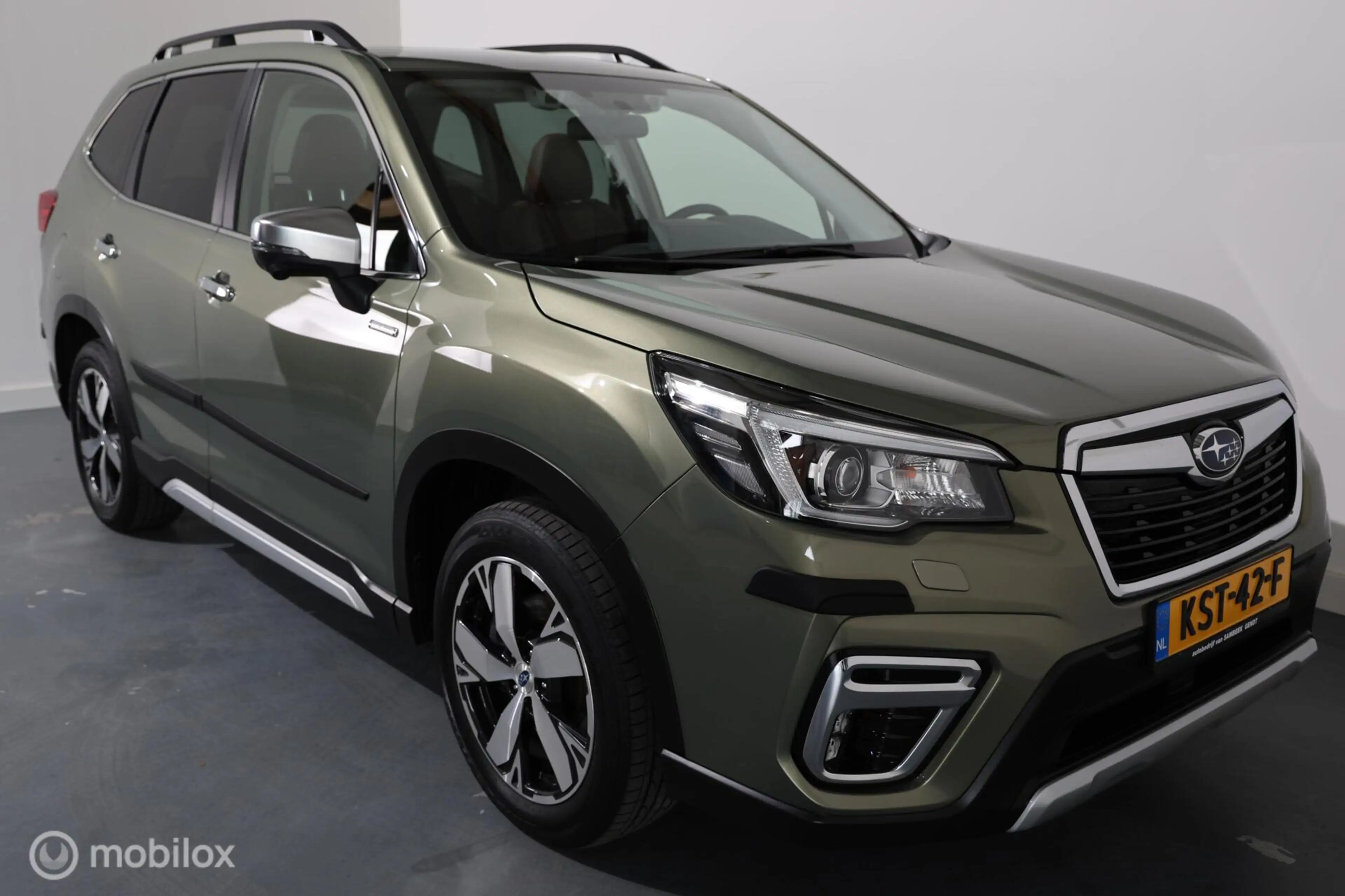 Subaru Forester 2.0i e-BOXER First Edition - Pano - Stuur/Stoelver — photo 10