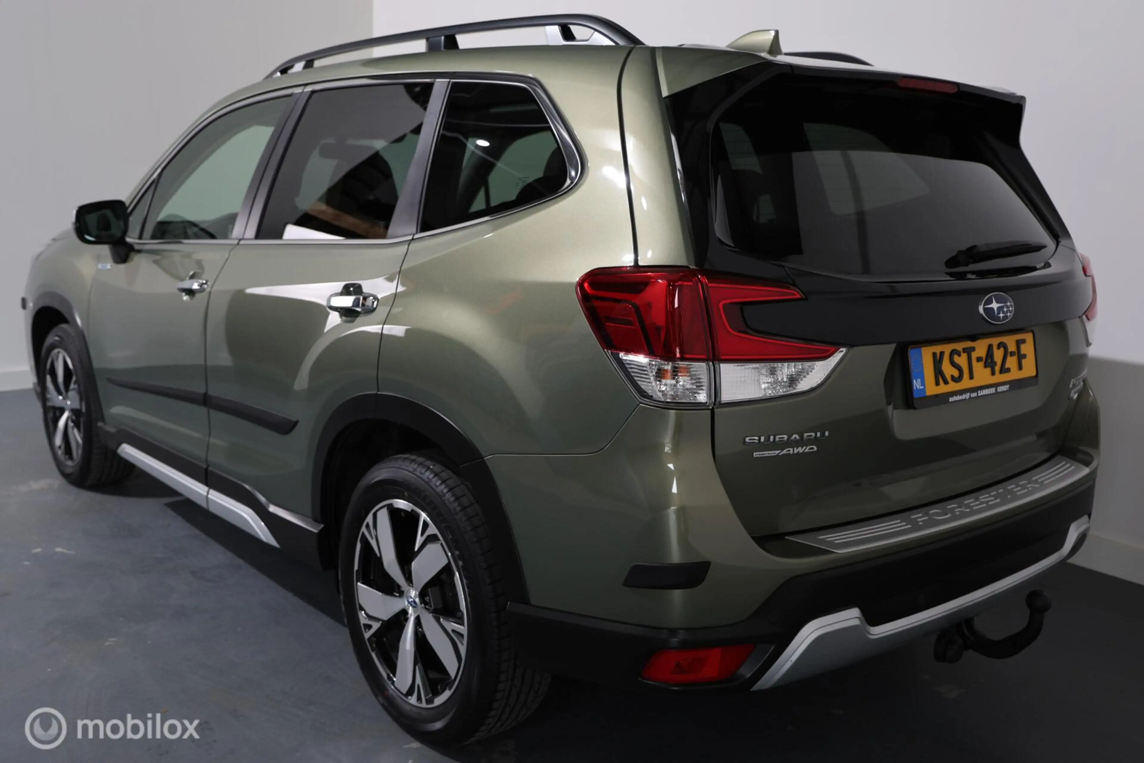 Subaru Forester 2.0i e-BOXER First Edition - Pano - Stuur/Stoelver — photo 7